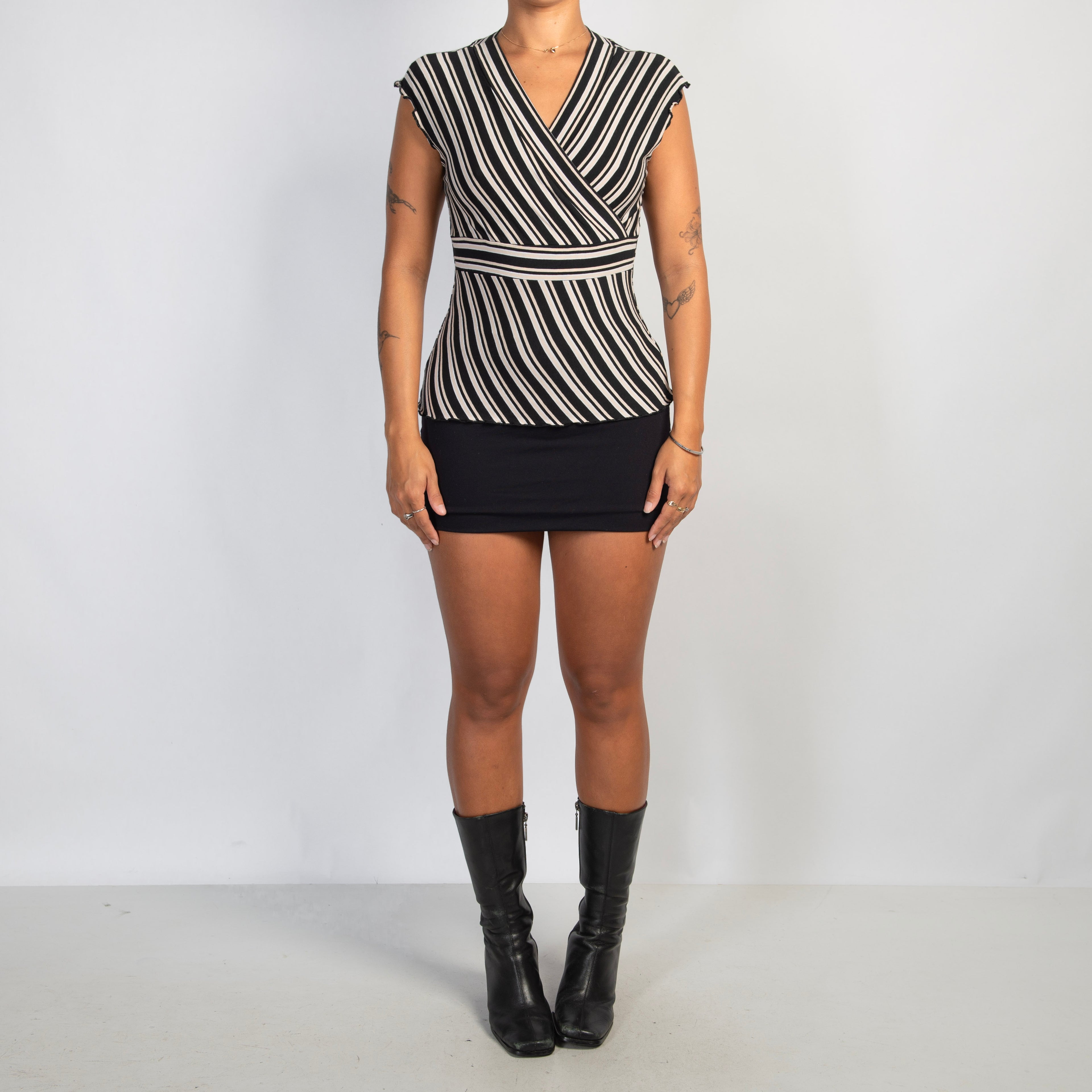 STRIPE STRETCH TOP