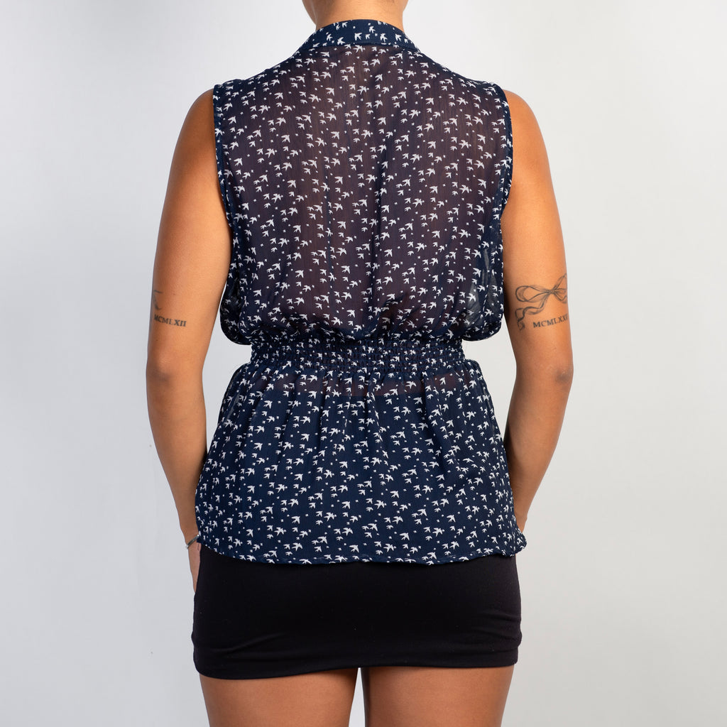NAVY PATTERN RUFFLE BLOUSE