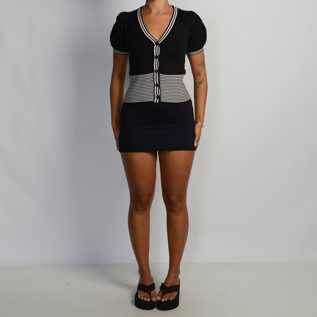 BLACK SHORT SLEEVE CARDIGAN