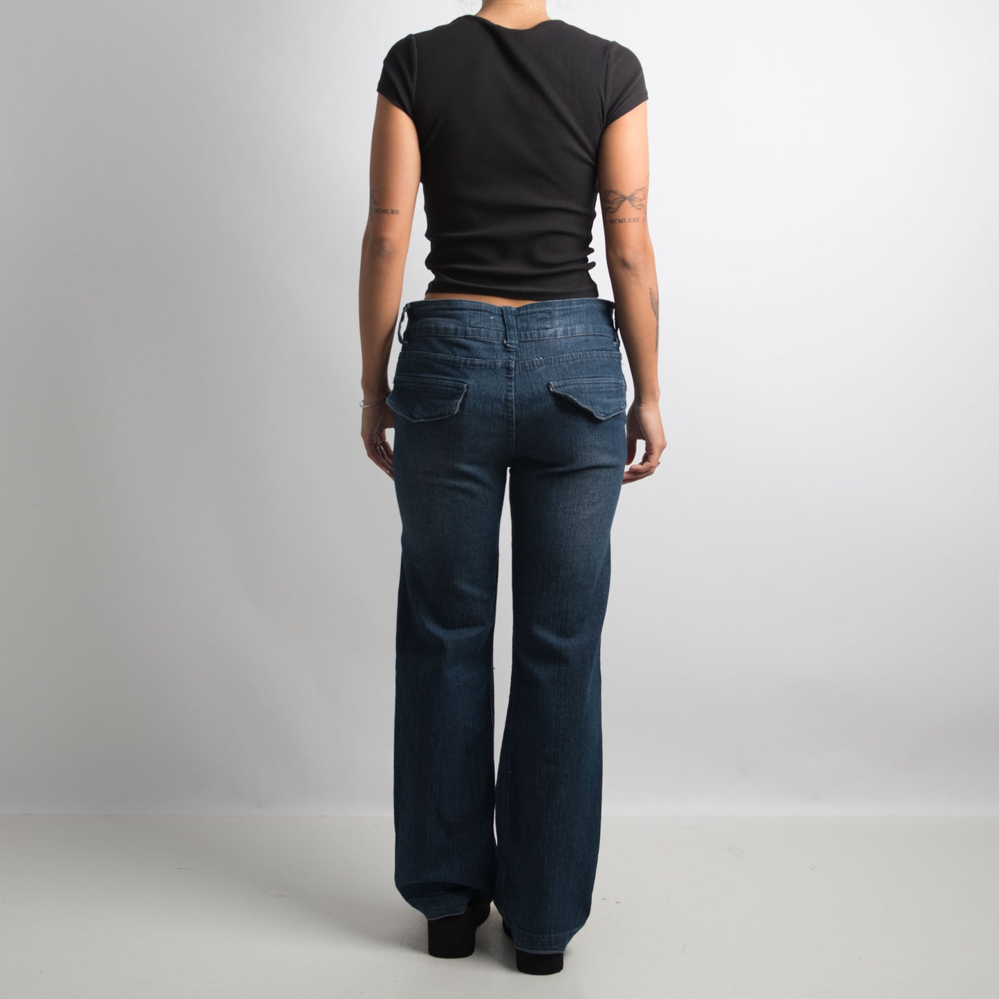 CLASSIC BOOTCUT DENIM JEANS