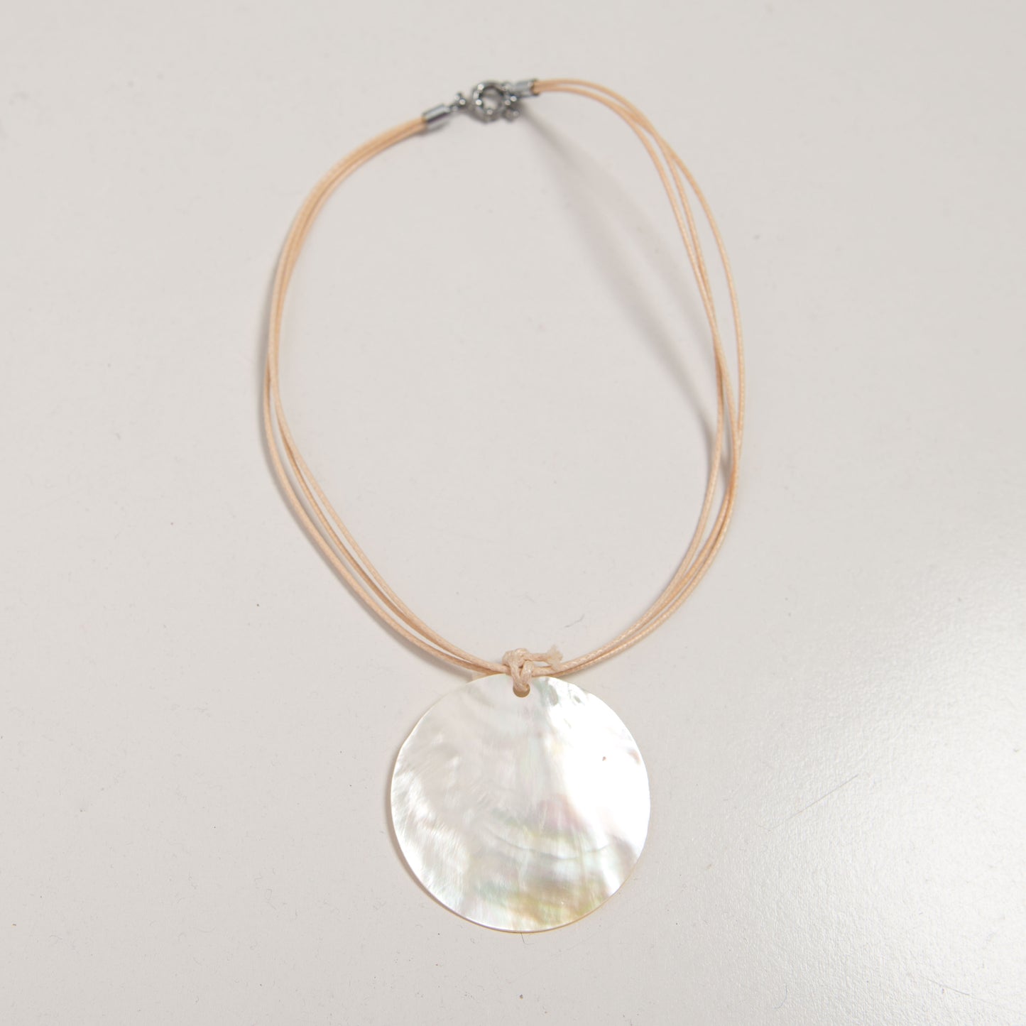 OPALESCENT NECKLACE