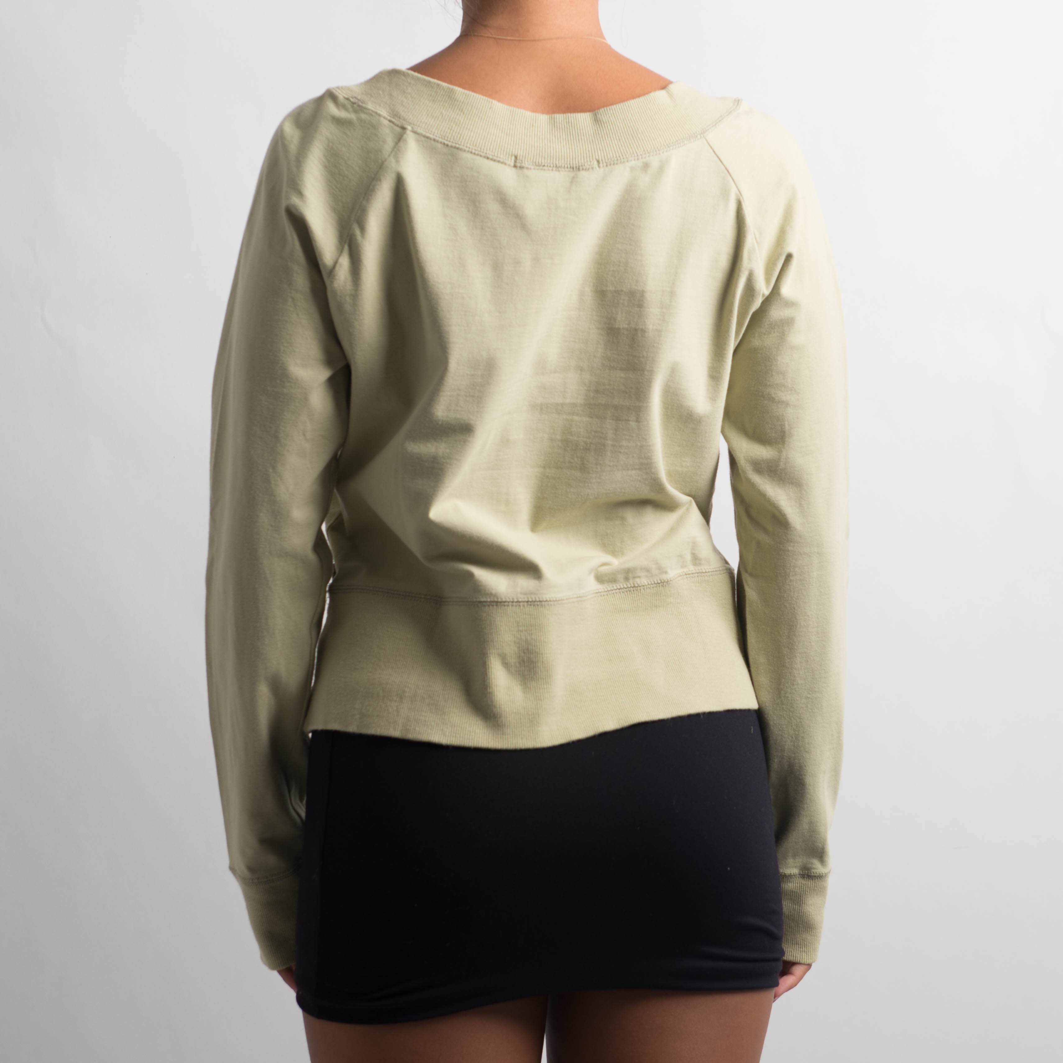 PALE GREEN LONG SLEEVE TOP
