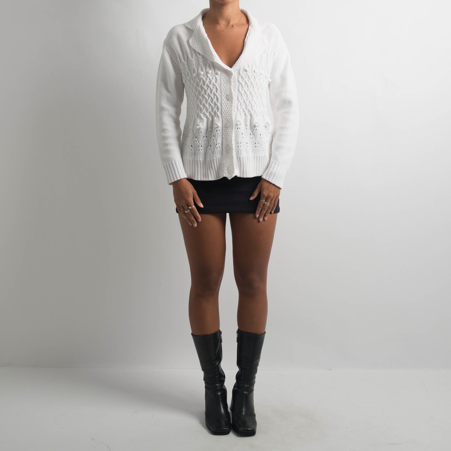 WHITE CABLE KNIT CARDIGAN