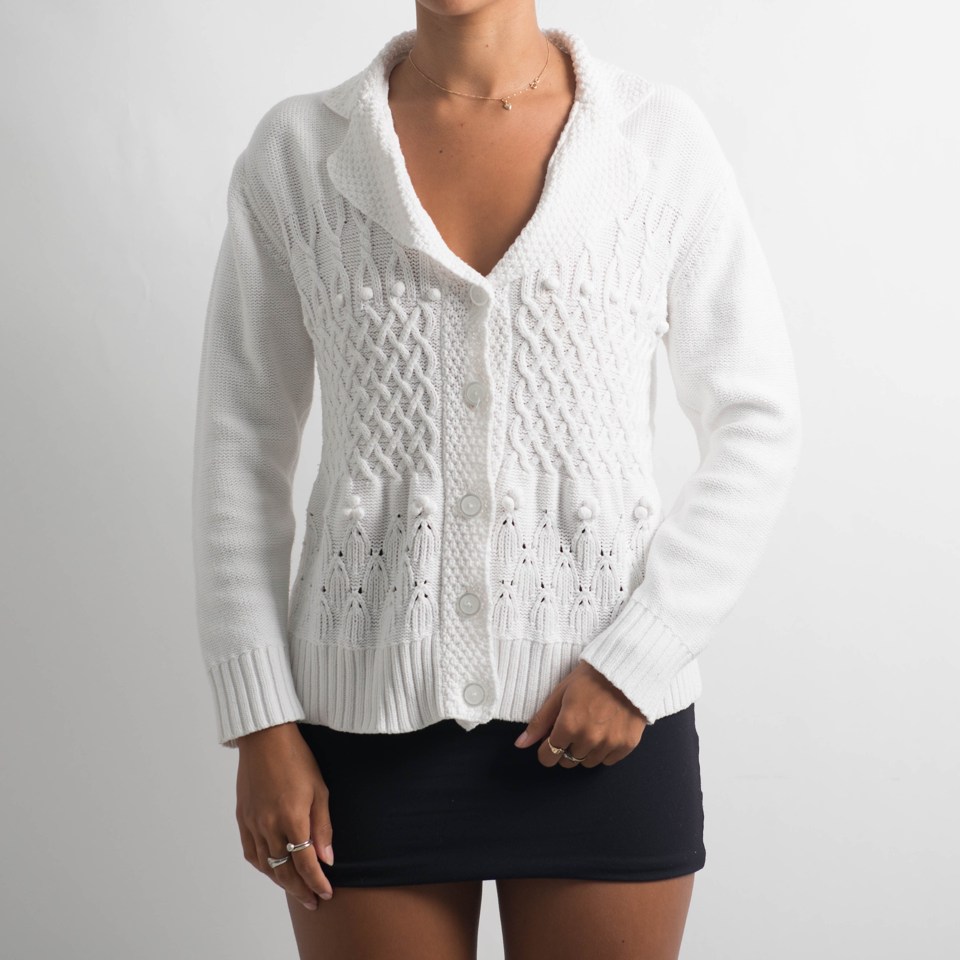 WHITE CABLE KNIT CARDIGAN