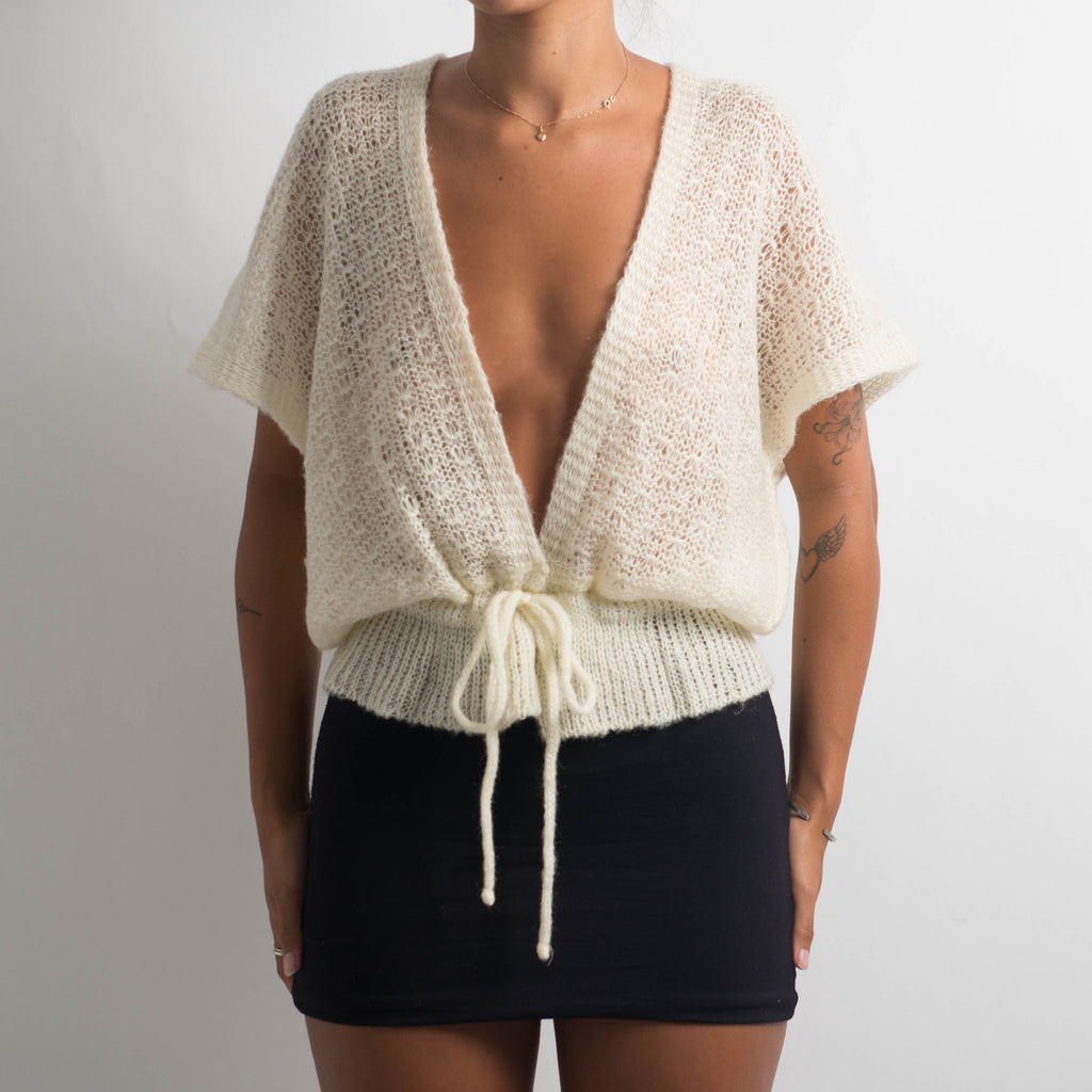 CREAM KNIT TIE FRONT TOP