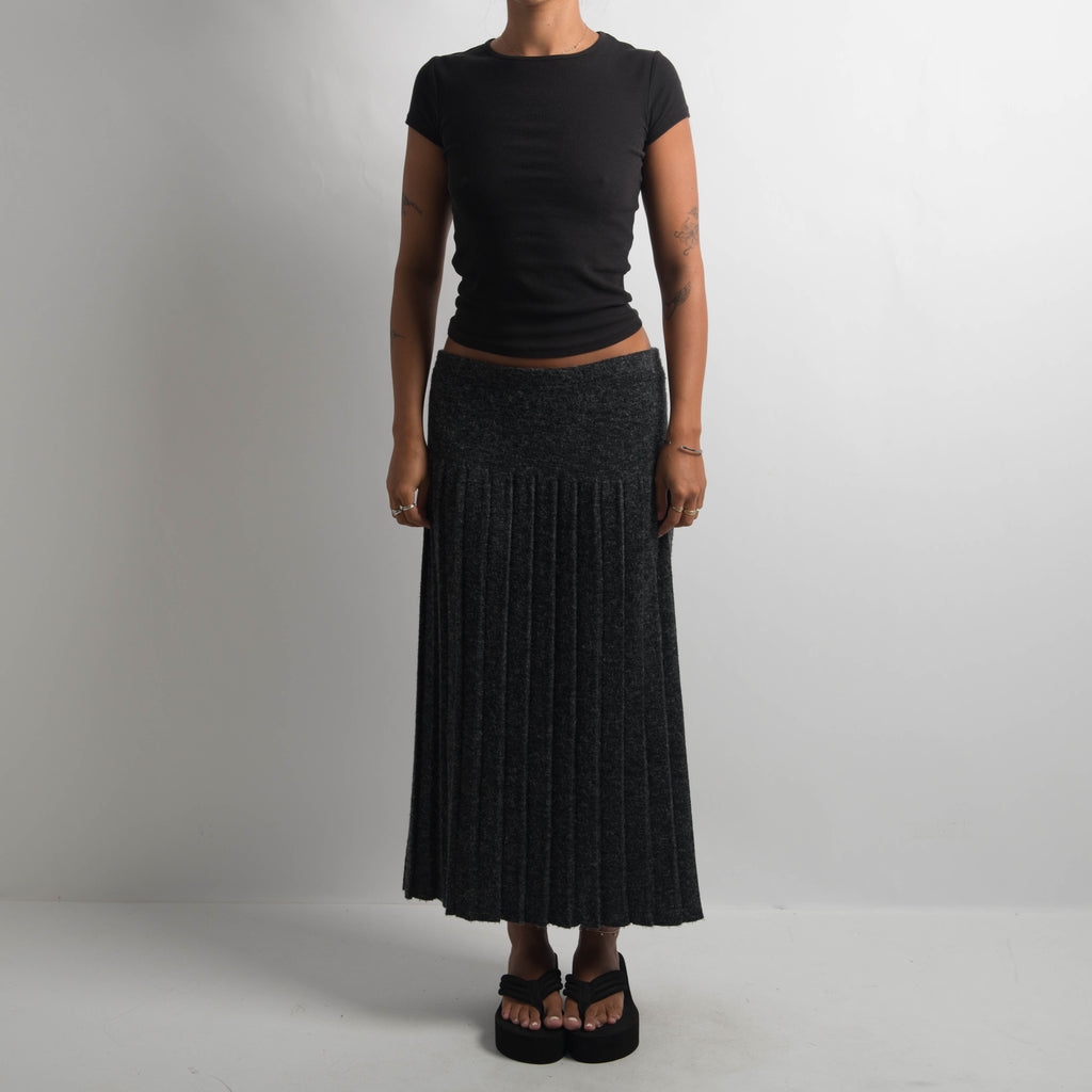 CHARCOAL RIB MIDI SKIRT