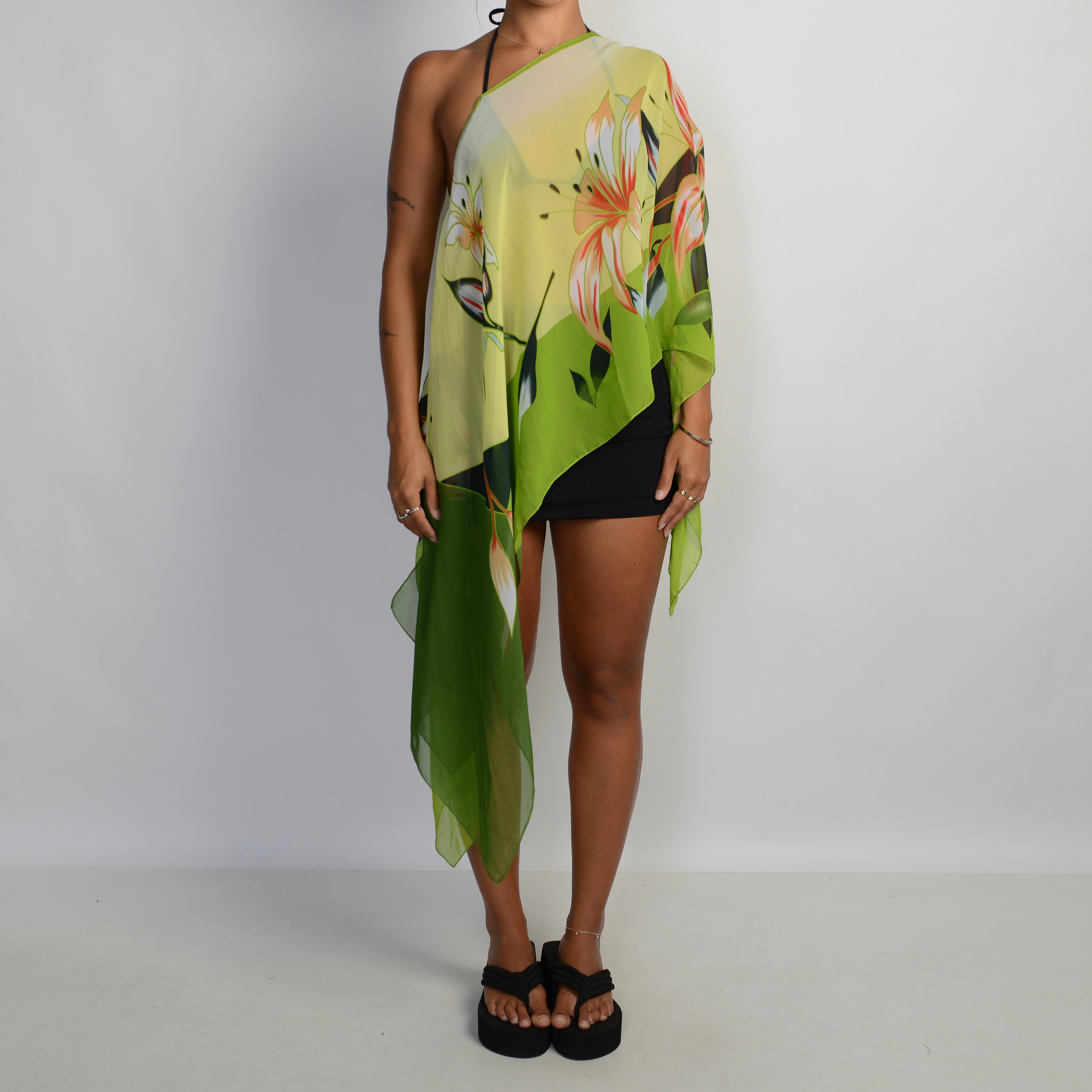 GREEN MULTI WEAR SCARF