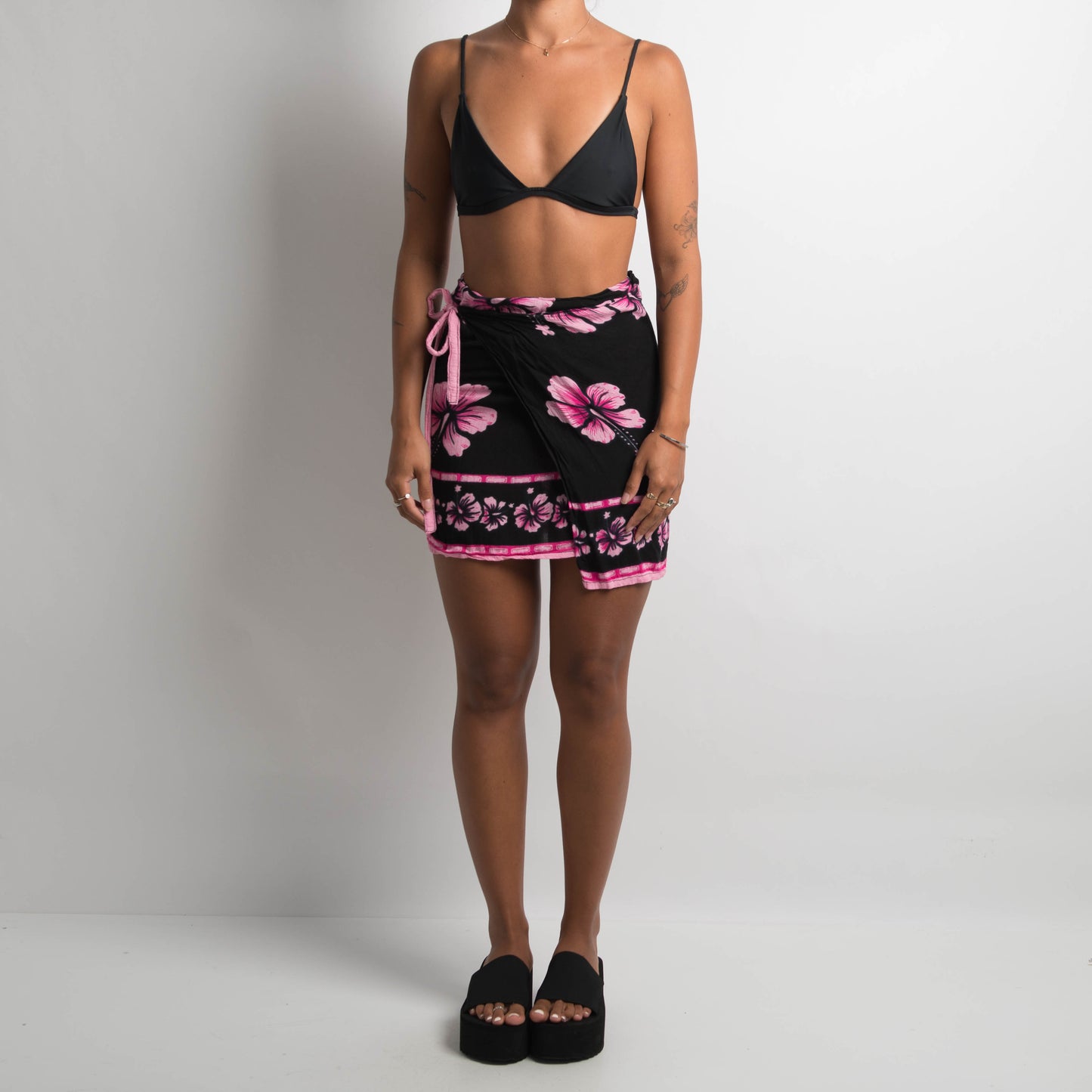 PINK HIBISCUS SARONG