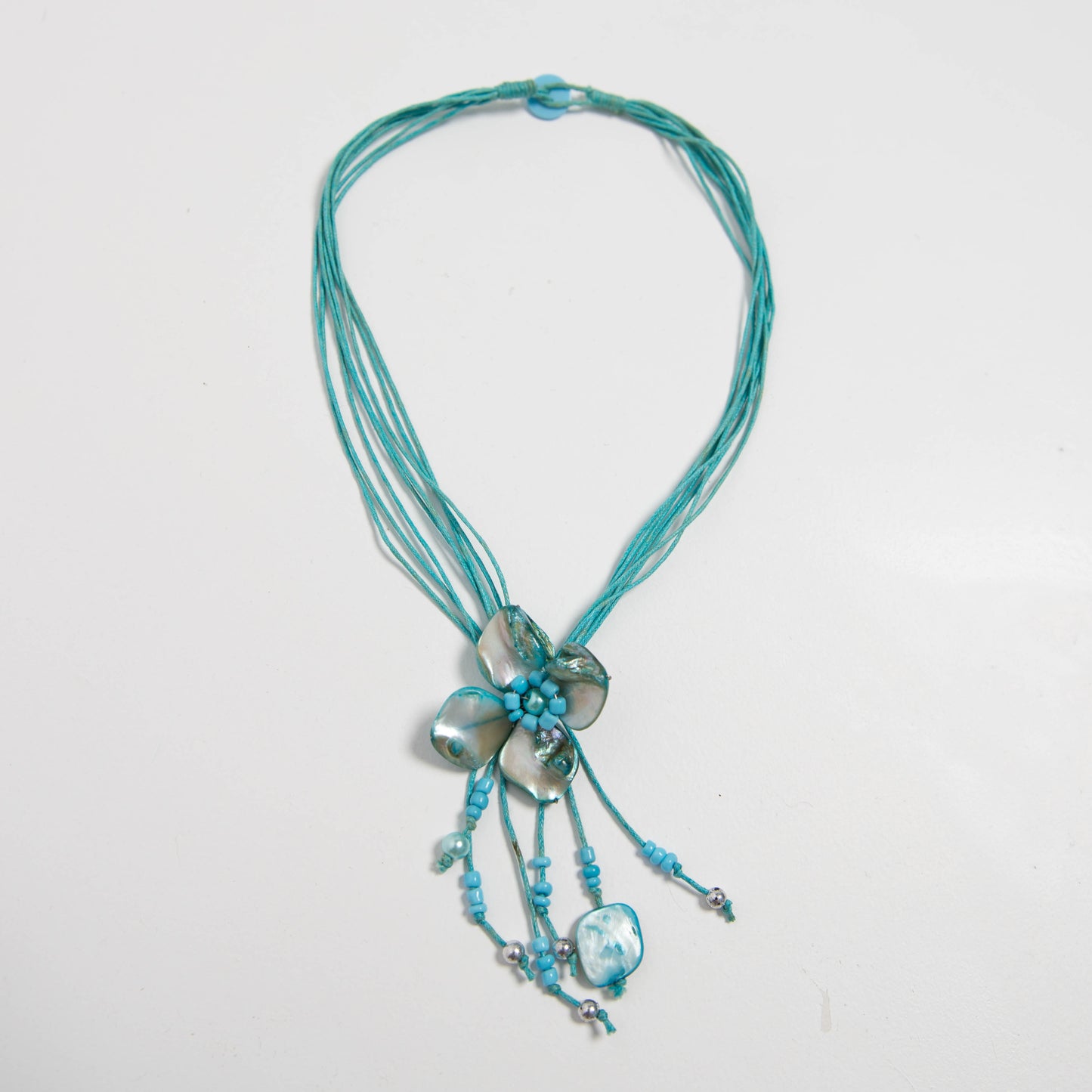 BLUE FLOWER NECKLACE