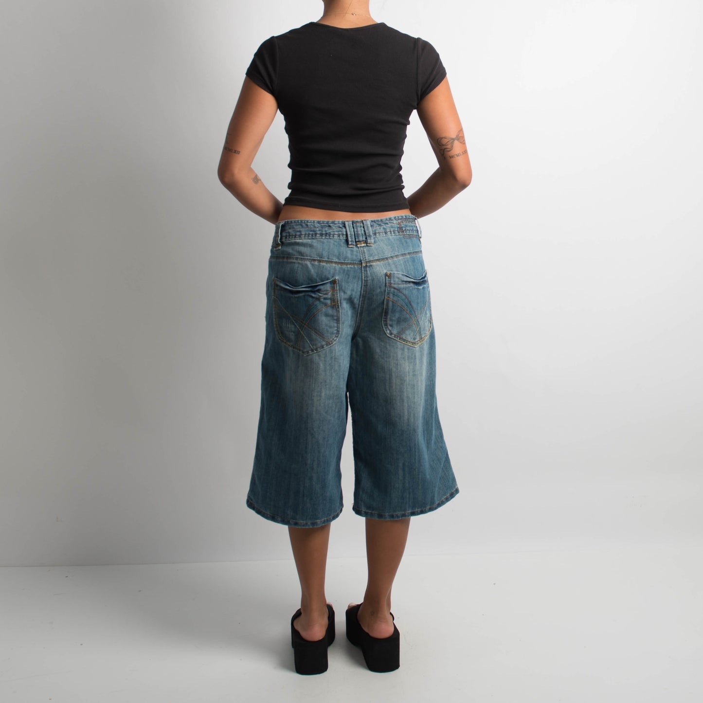 LONGLINE DENIM JORTS