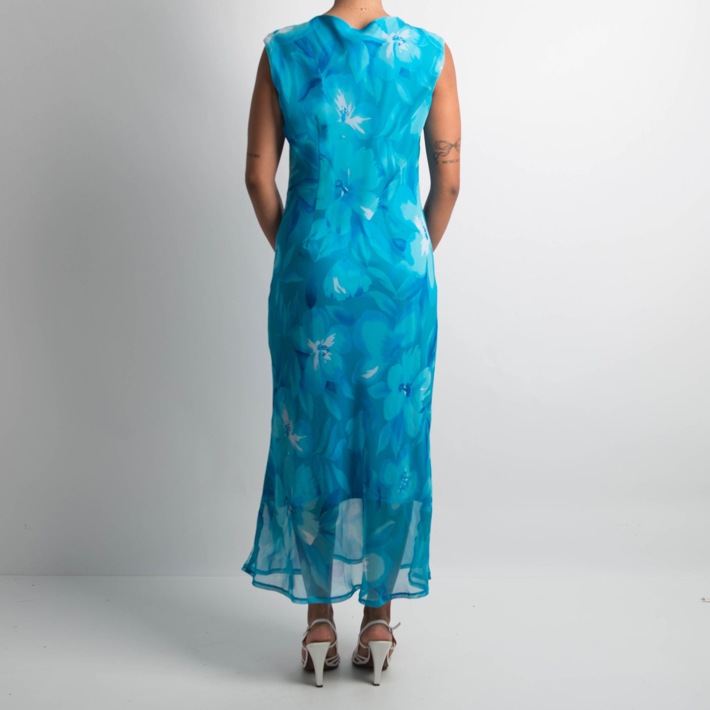 BLUE FLORAL EVENING DRESS