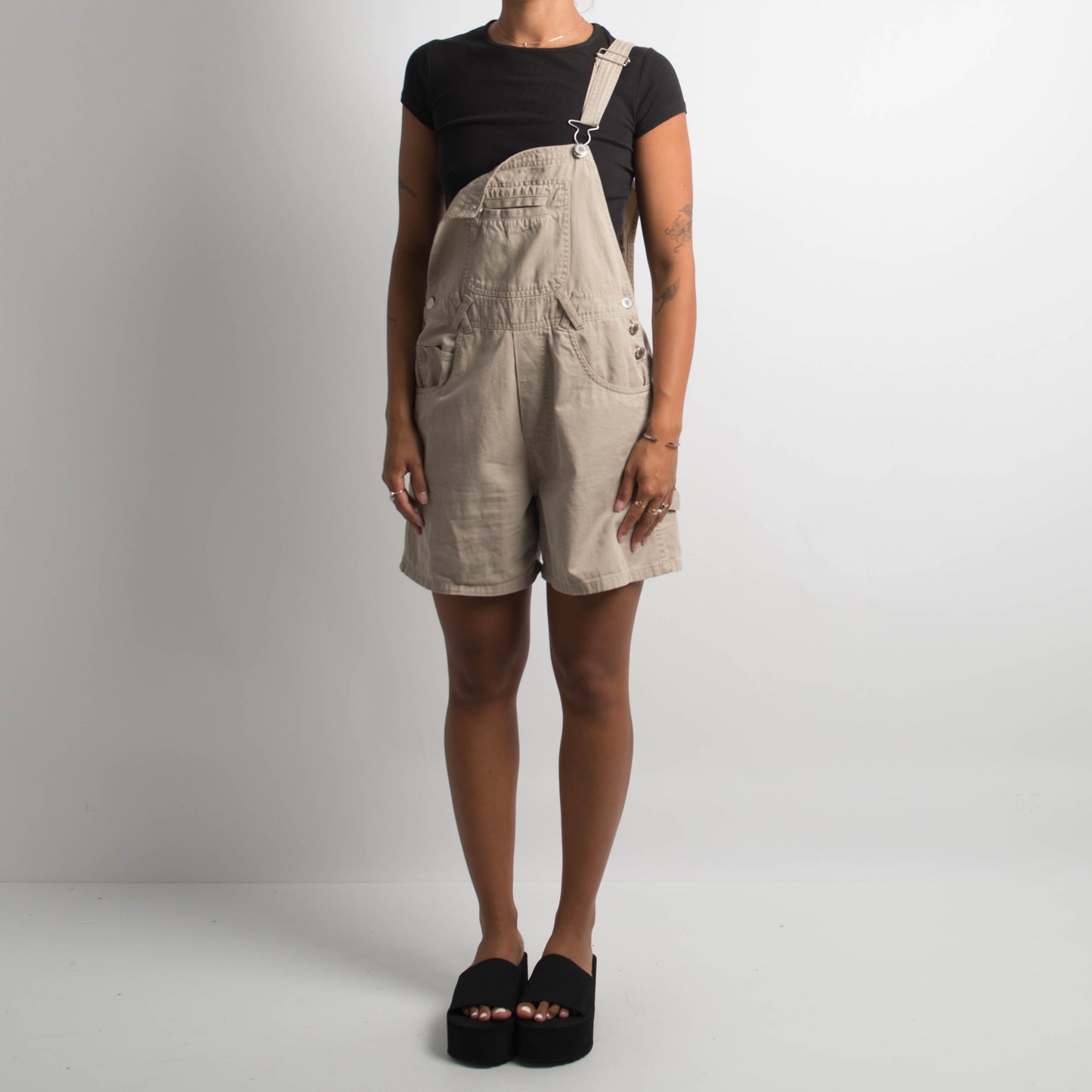 BEIGE SHORT OVERALLS