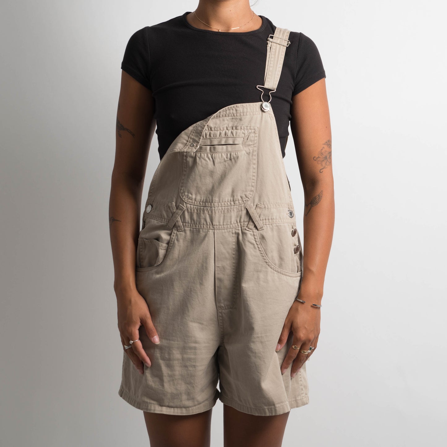 BEIGE SHORT OVERALLS