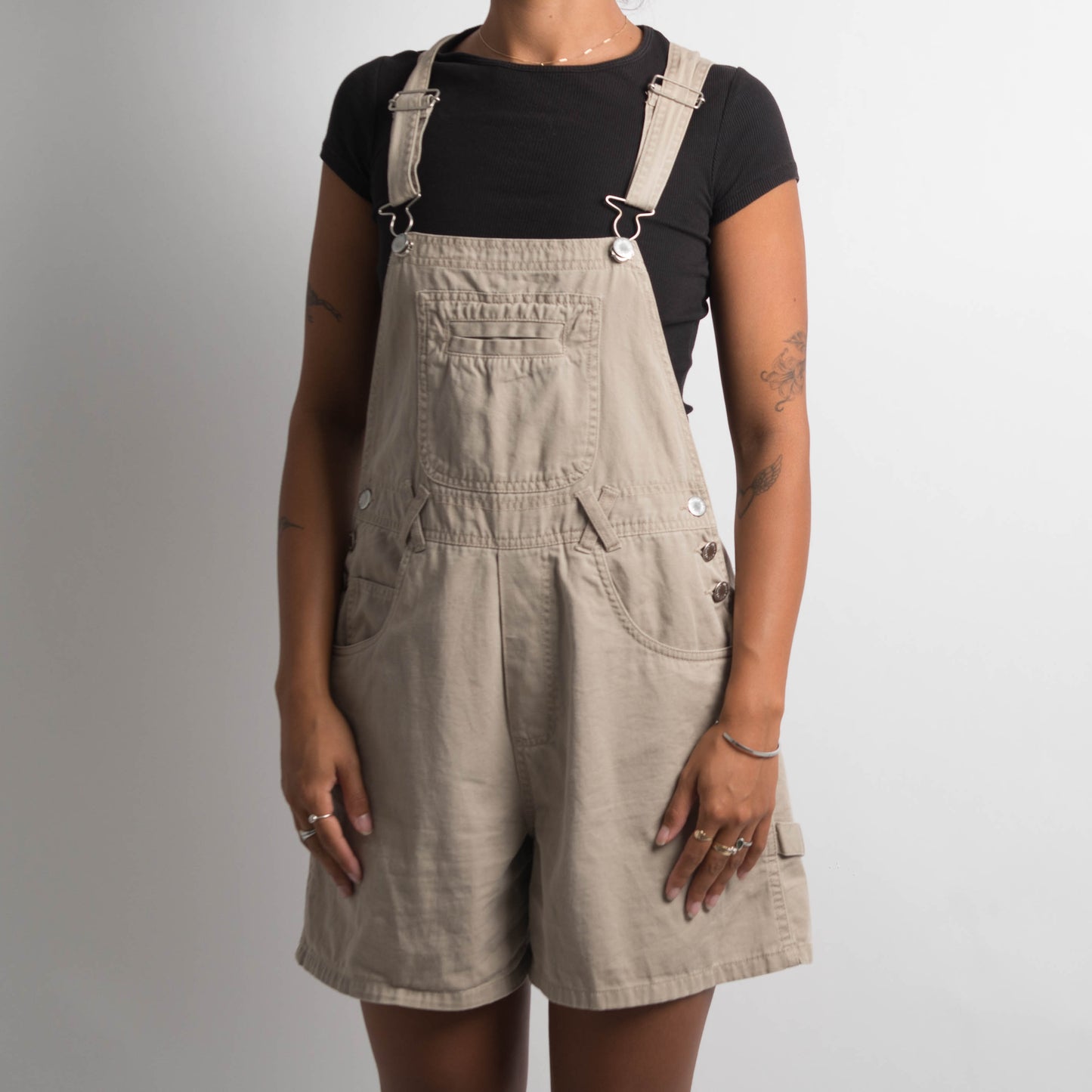 BEIGE SHORT OVERALLS