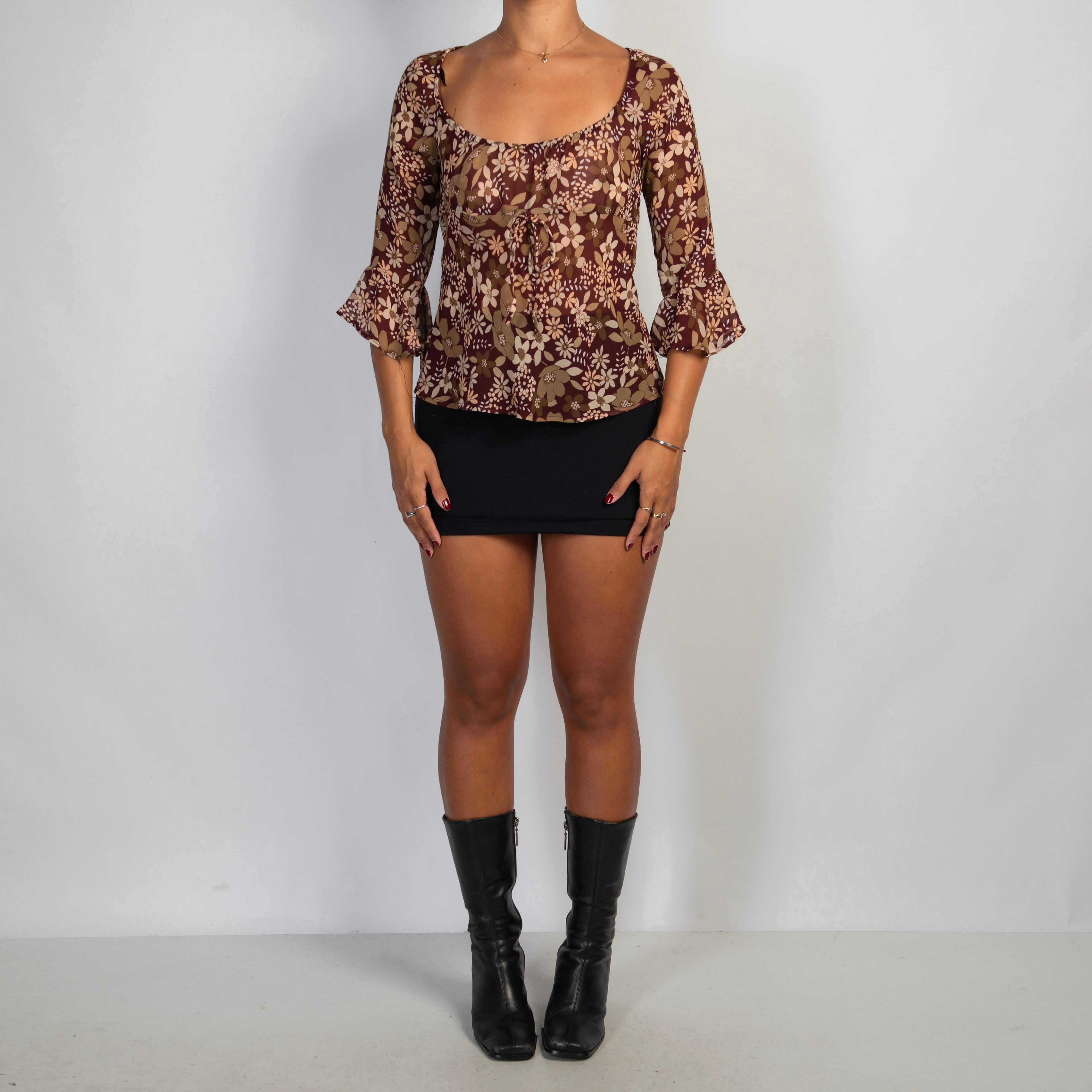 FLORAL MILKMAID TOP
