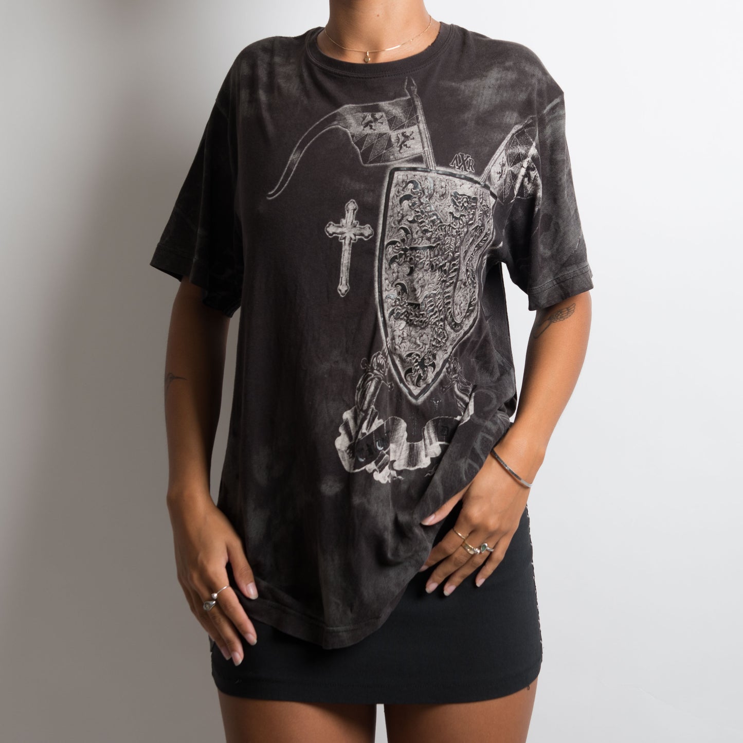 CHARCOAL GRAPHIC TSHIRT