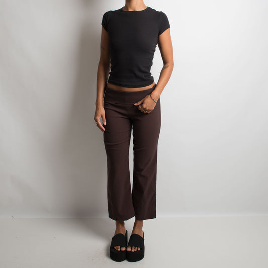 BROWN BOOTCUT CAPRI PANTS