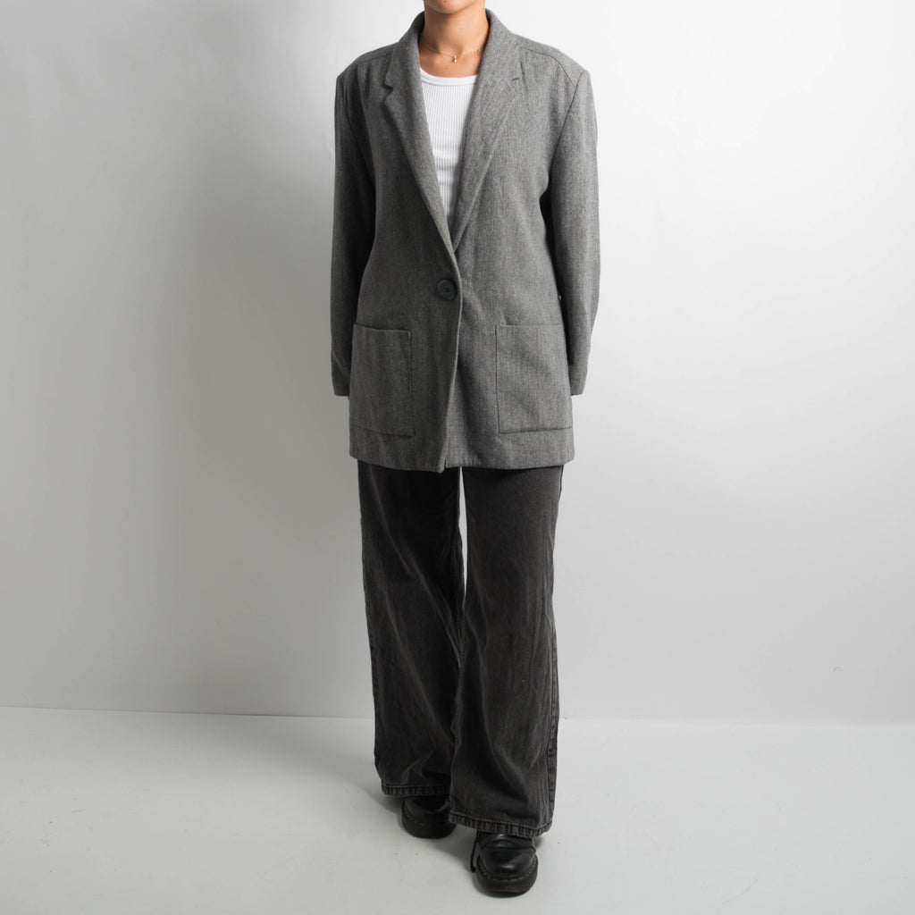 GREY OVERSIZED BLAZER