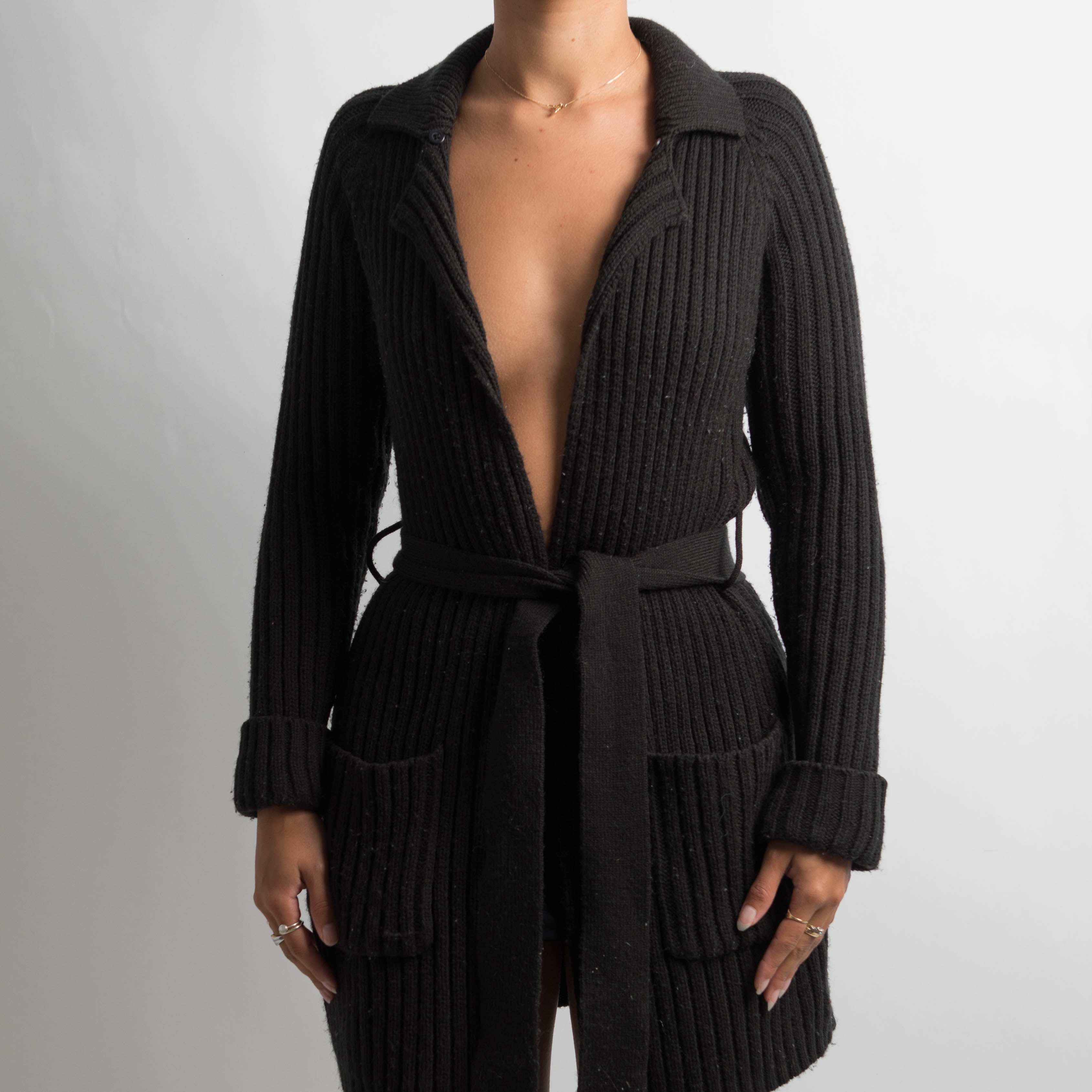 BLACK LONGLINE CARDIGAN