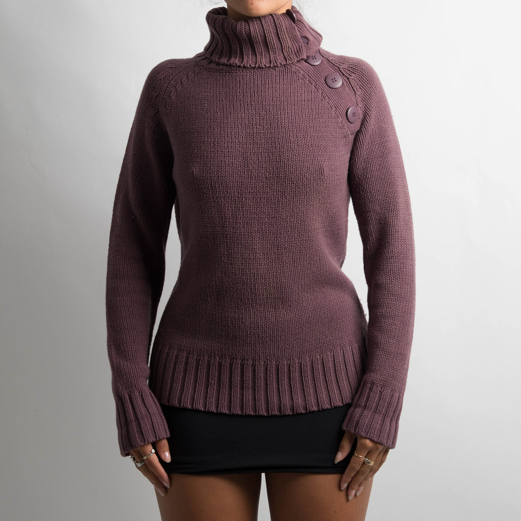 MAUVE TURTLENECK KNIT SWEATER
