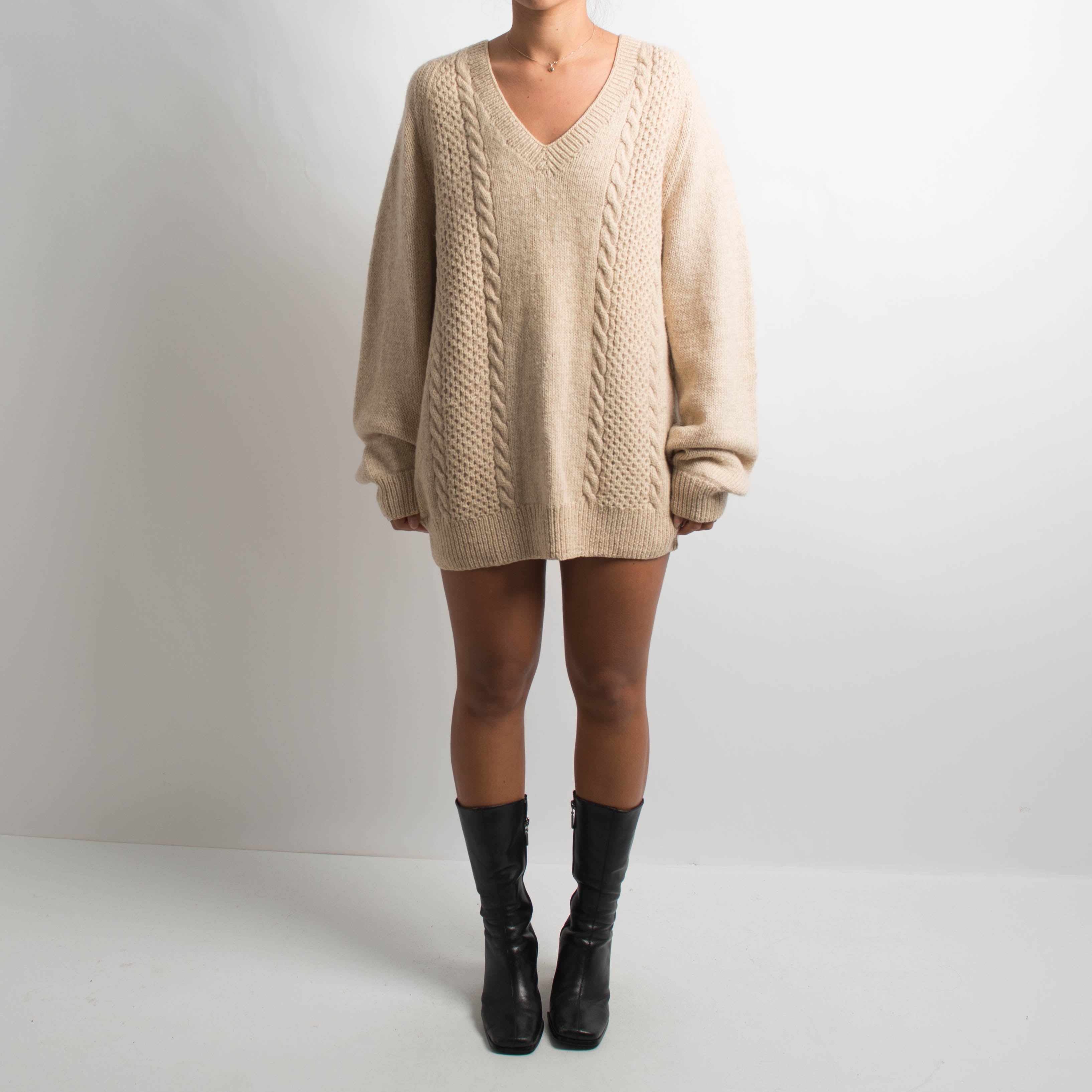 CREAM CABLE KNIT SWEATER