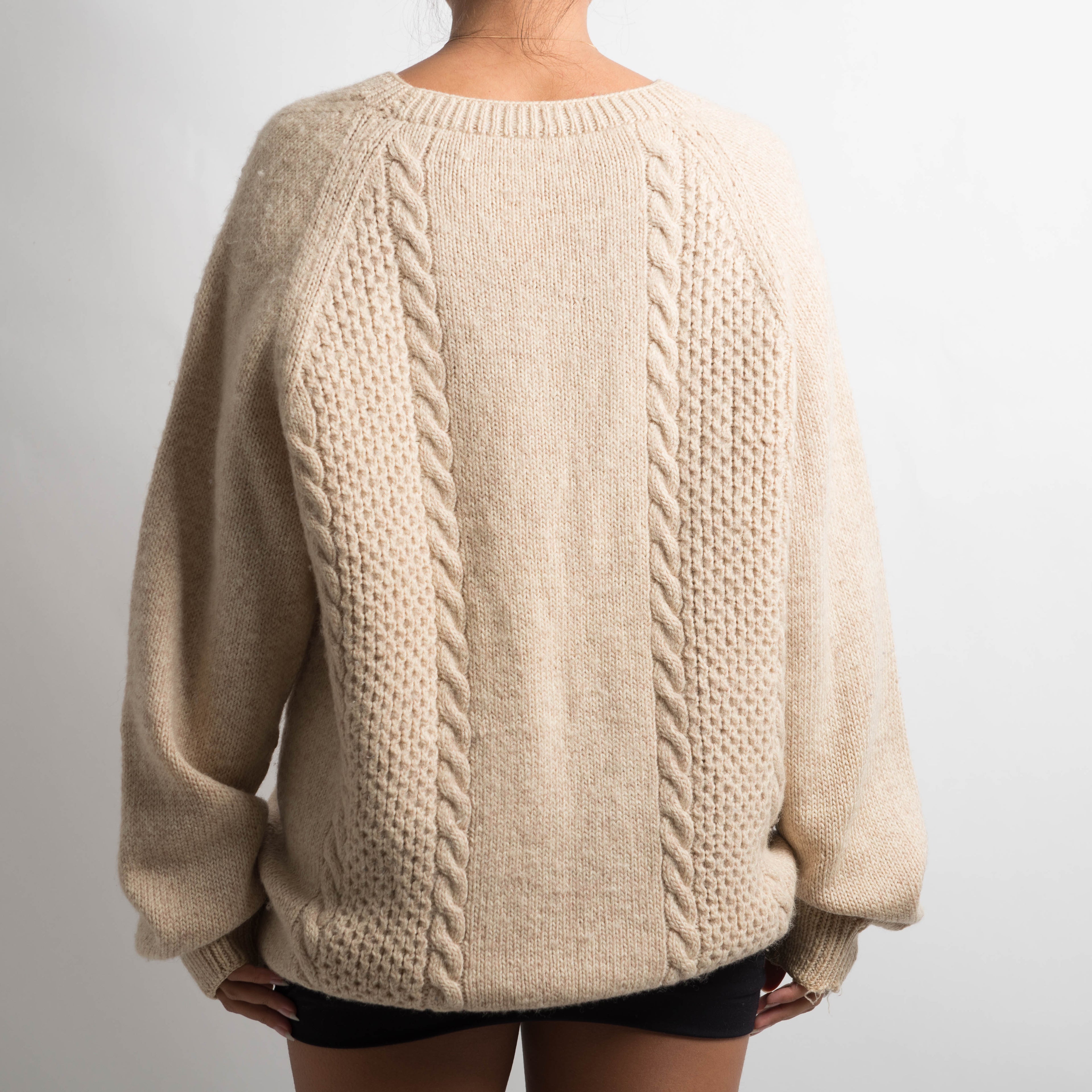 CREAM CABLE KNIT SWEATER