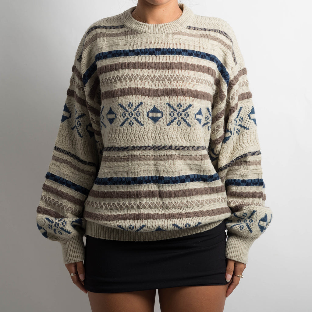 PATTERNED KNIT SWEATER