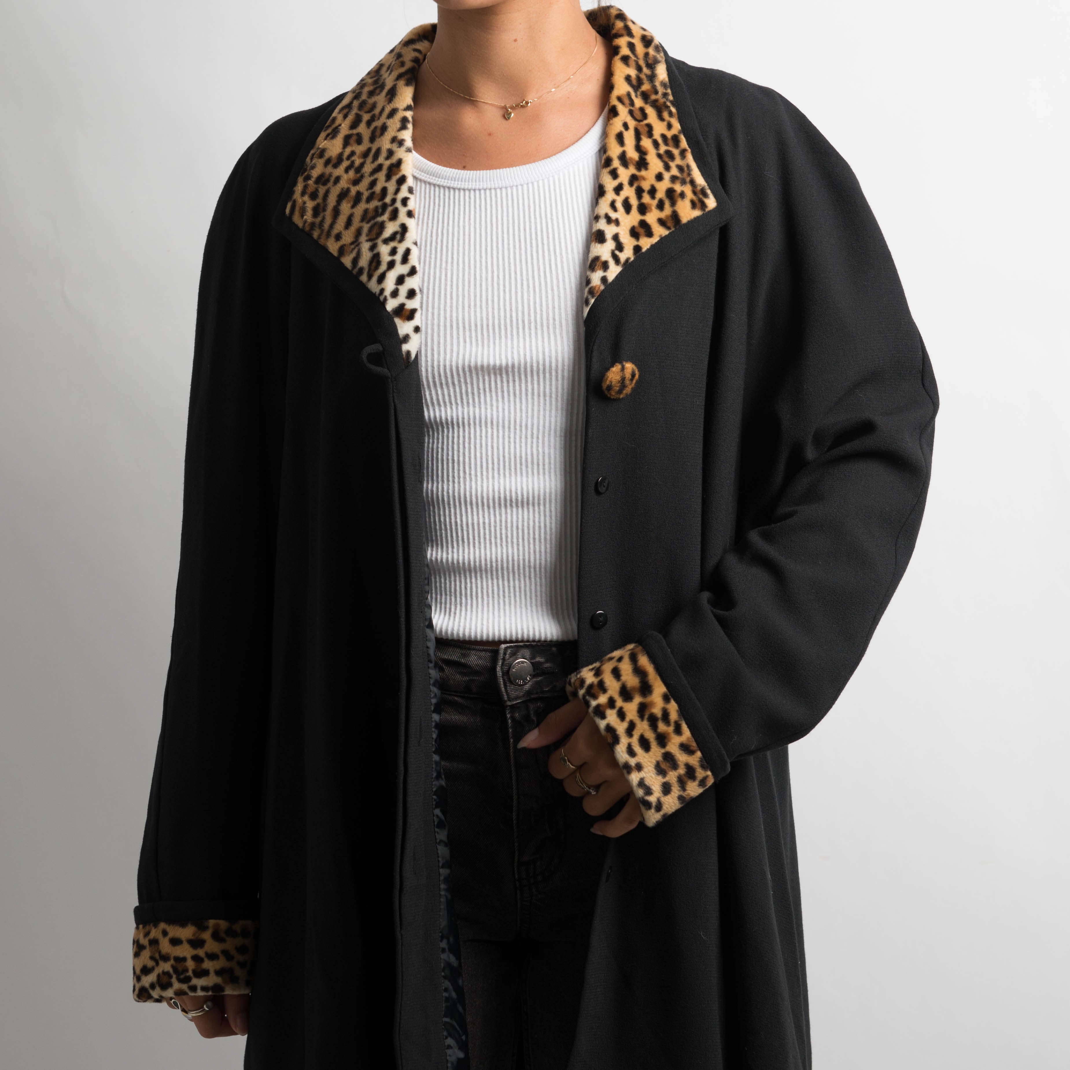 ANIMAL PRINT TRIM COAT