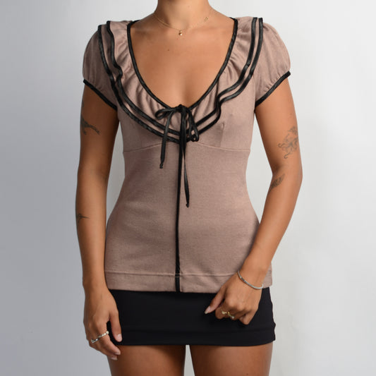 BROWN RUFFLE BLOUSE