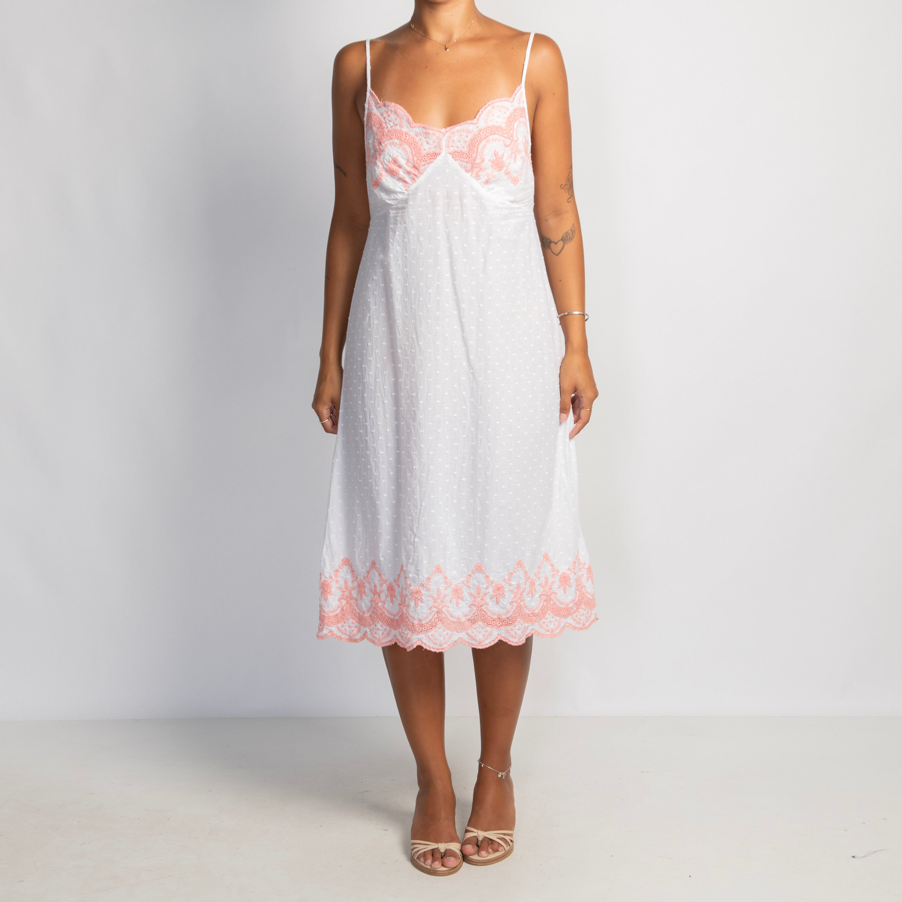 WHITE TEXTURED MIDI DRESS