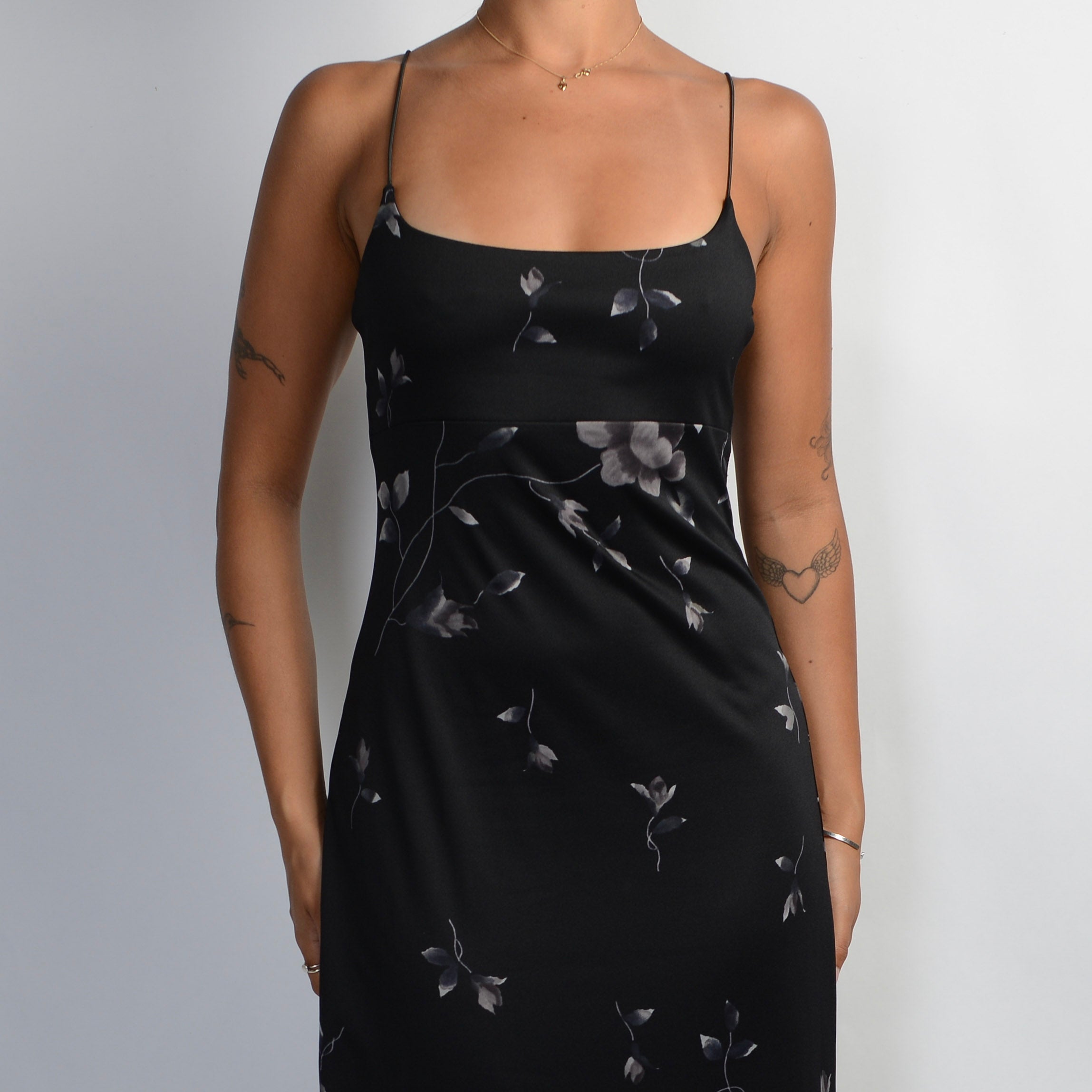 BLACK FLORAL MAXI DRESS