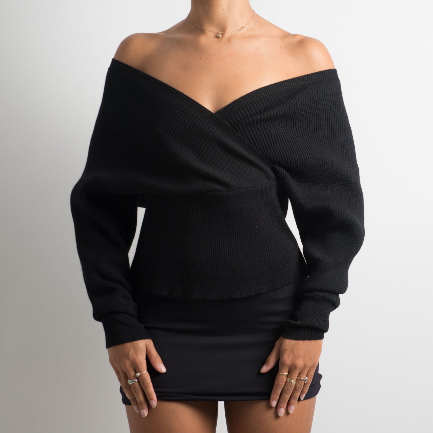 PULL EN MAILLE NOIR