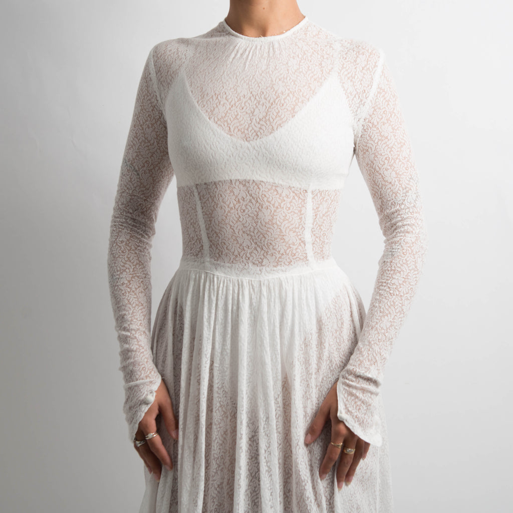 VINTAGE SHEER LACE BRIDAL GOWN
