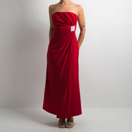 RED STRAPLESS EVENING DRESS