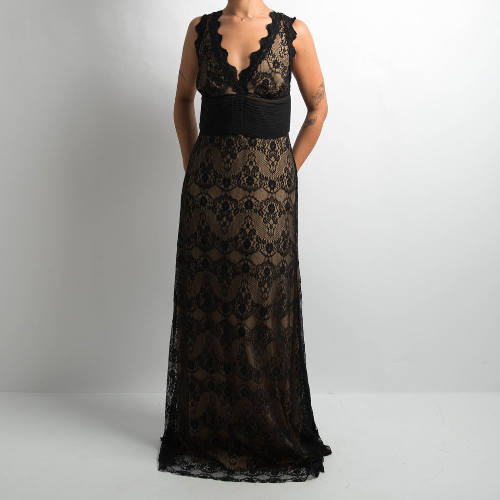 BLACK LACE GOWN