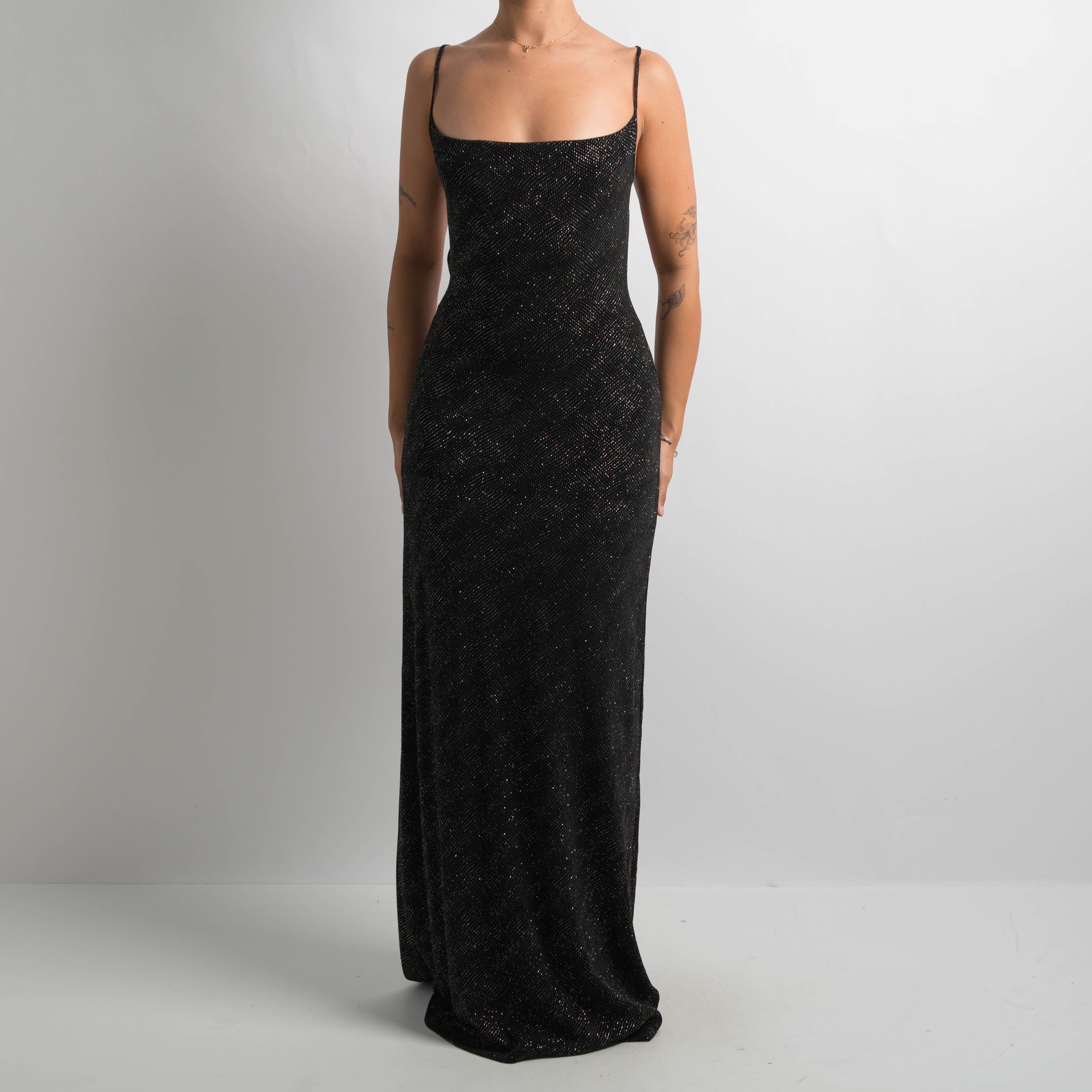 METALLIC BACKLESS GOWN