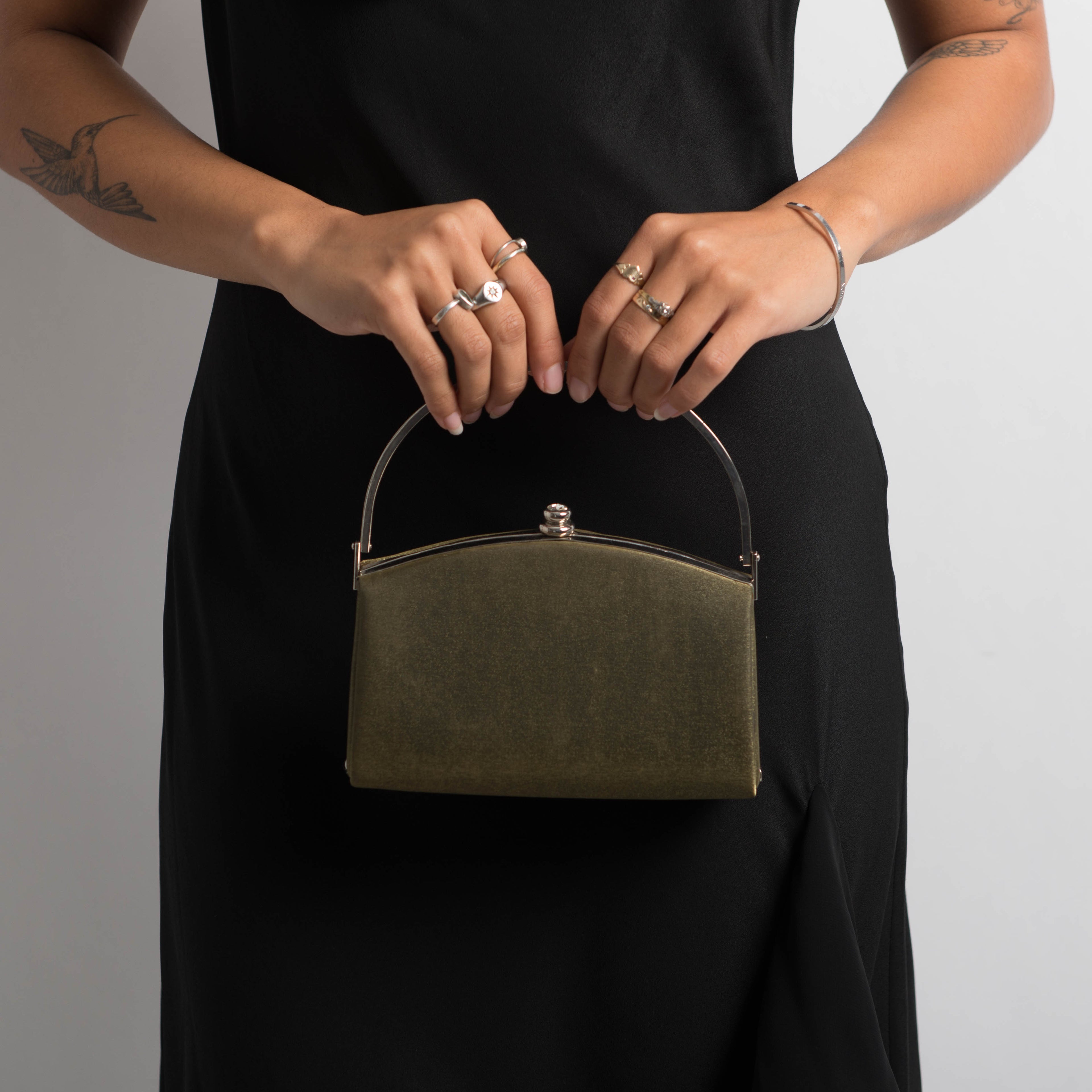 METALLIC STRUCTURED PURSE