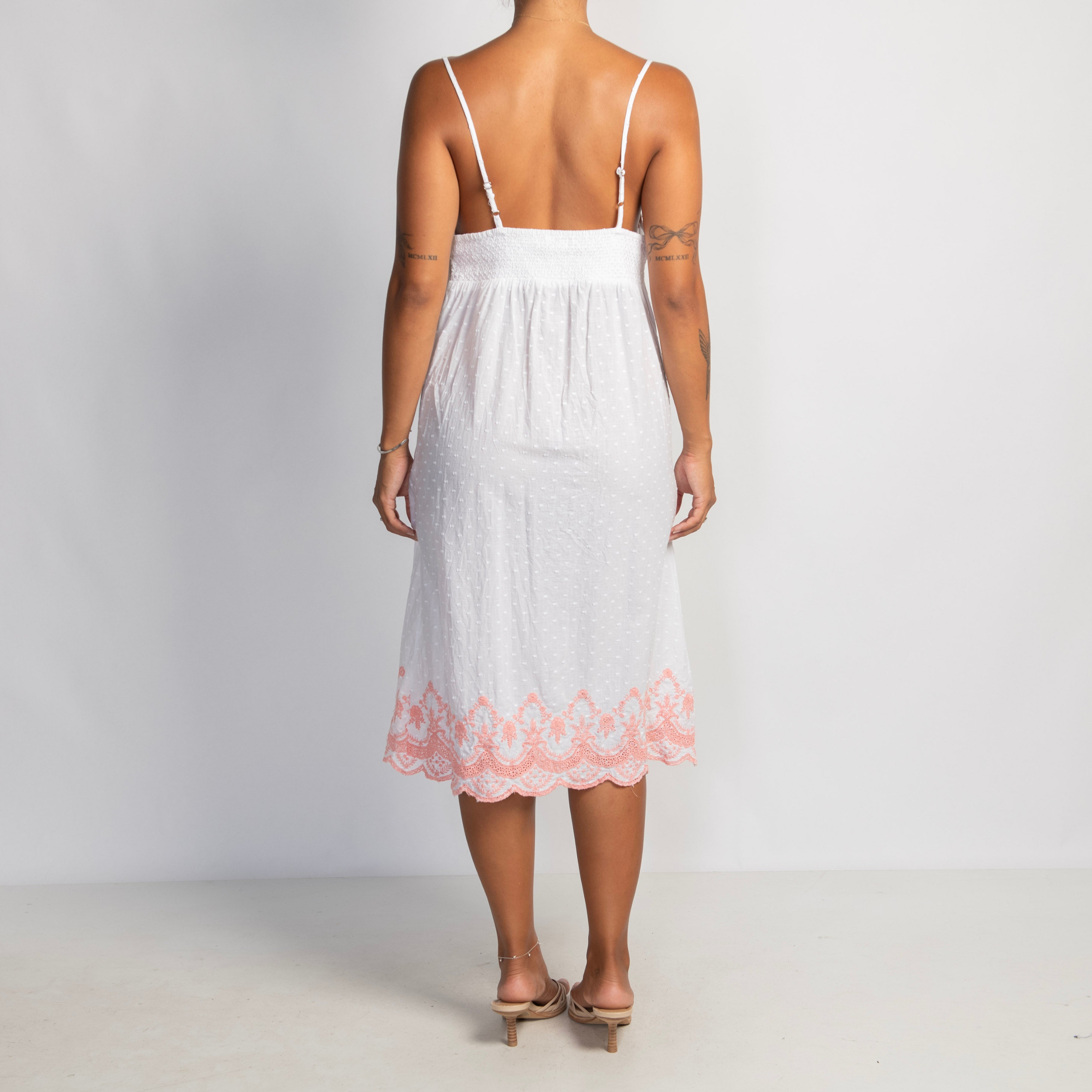 WHITE TEXTURED MIDI DRESS