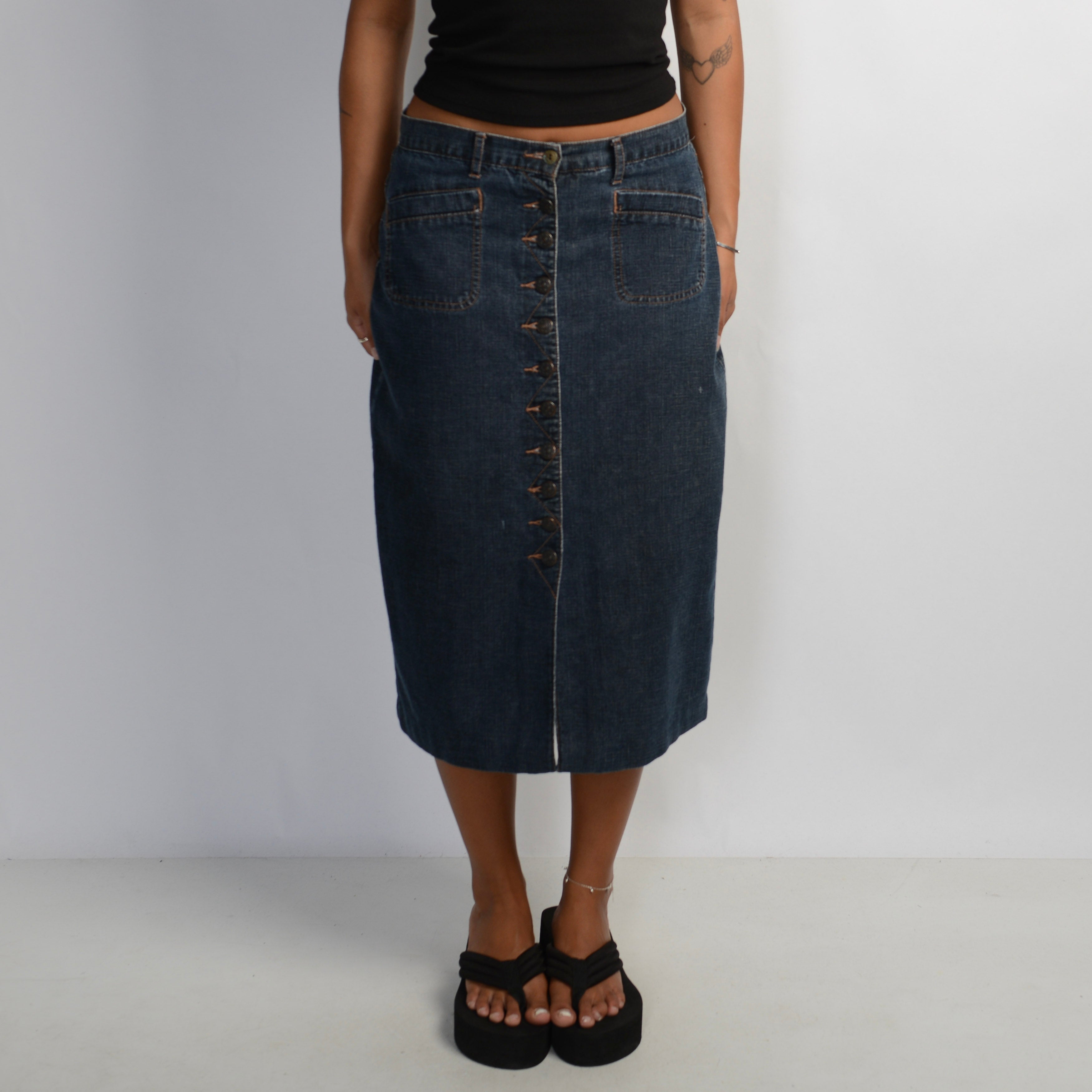 BUTTON FRONT DENIM SKIRT