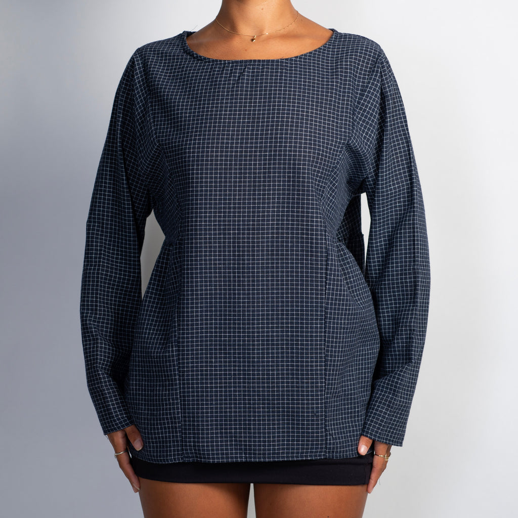 NAVY CHECK LONG SLEEVE TOP