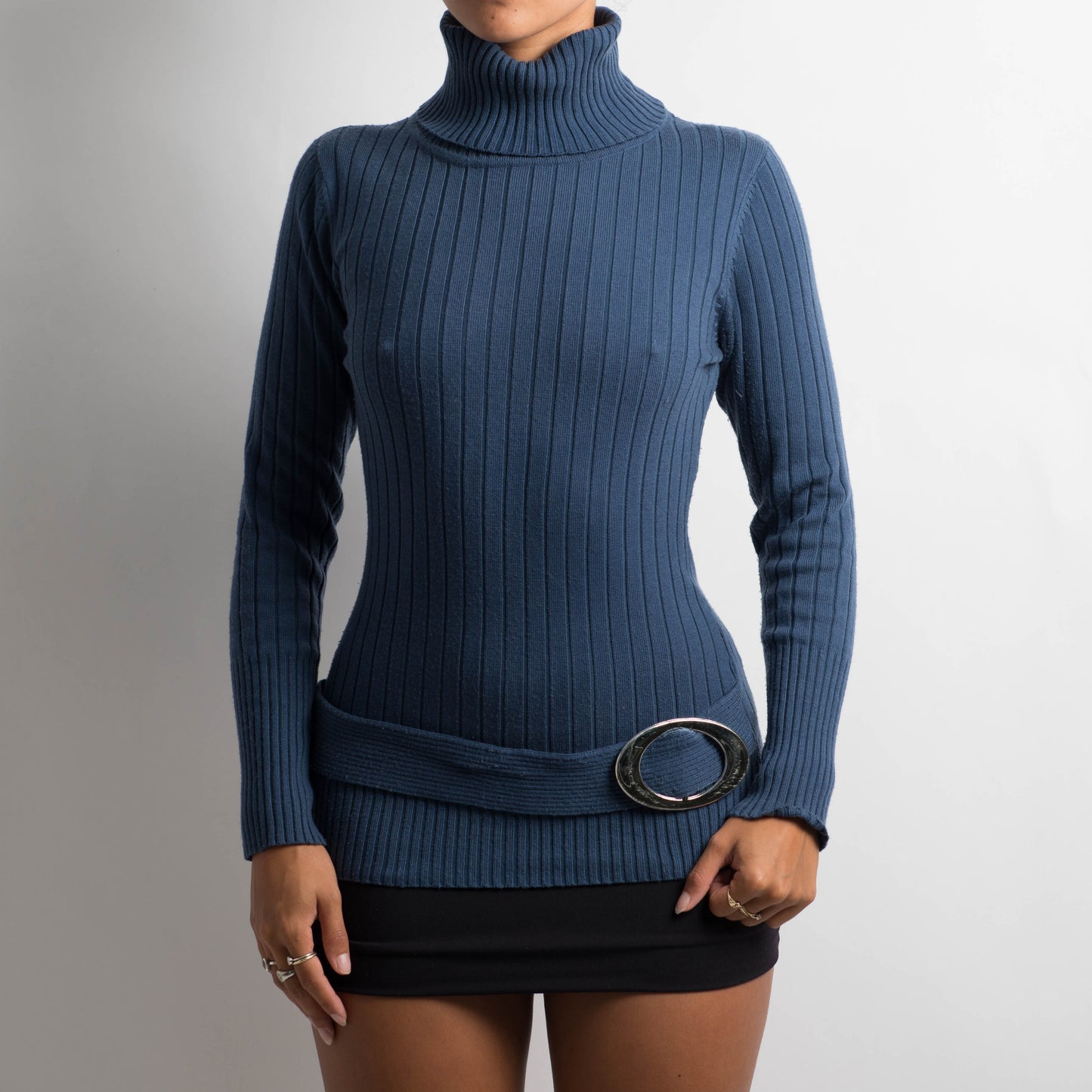 NAVY RIBBED LONG SLEEVE TOP
