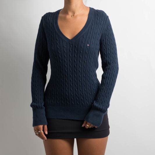 NAVY KNIT LONG SLEEVE TOP