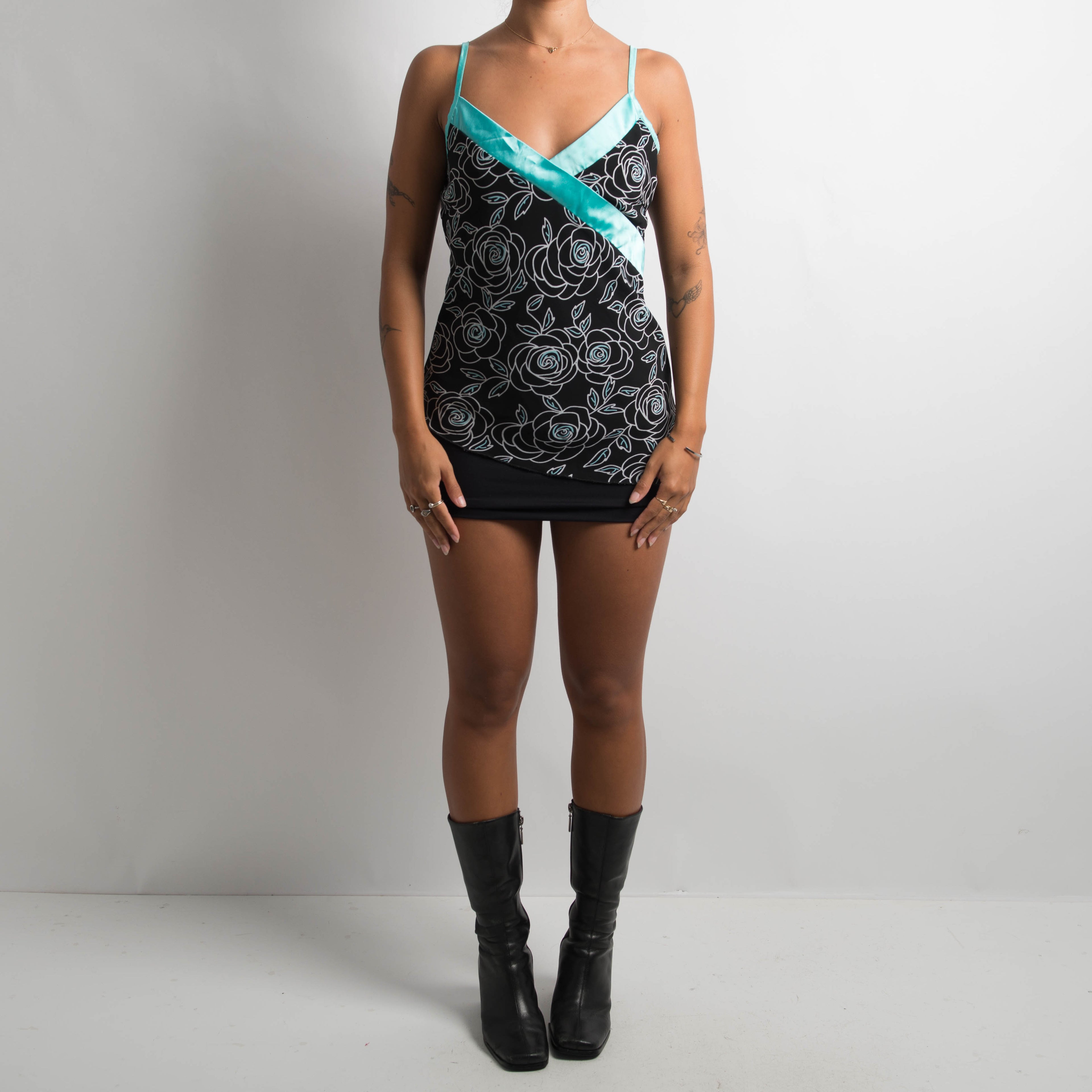 FLORAL ASYMMETRIC CAMISOLE
