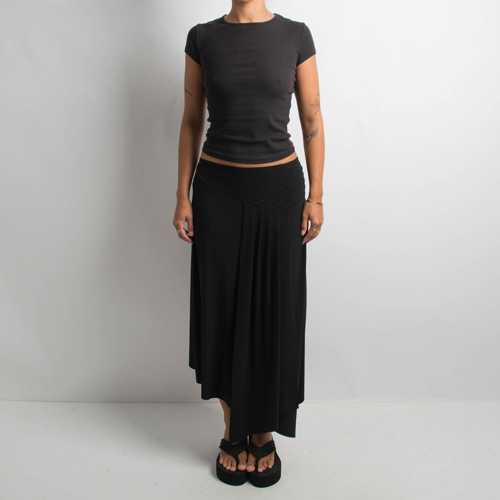BLACK STRETCH MIDI SKIRT