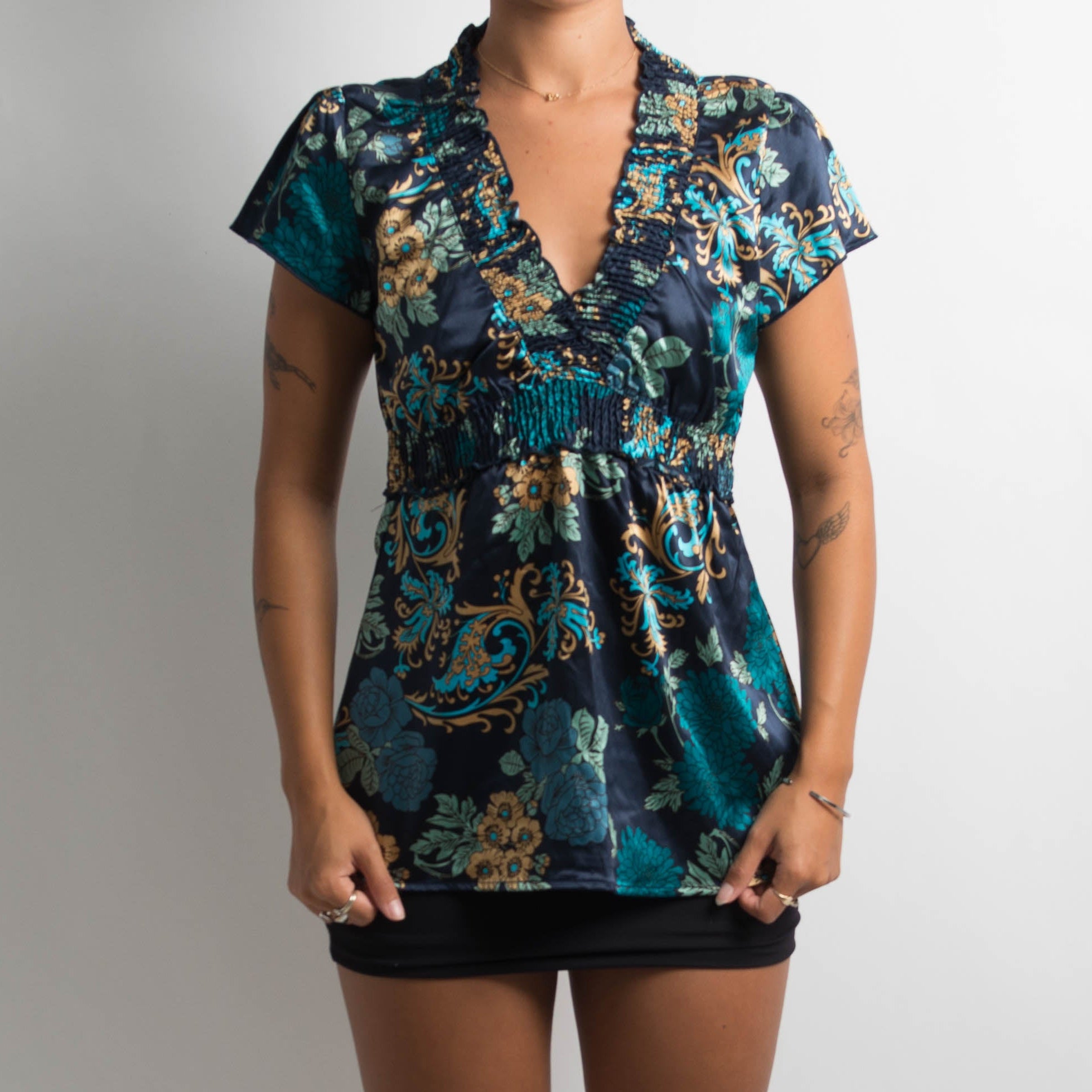 PATTERNED SATIN TOP