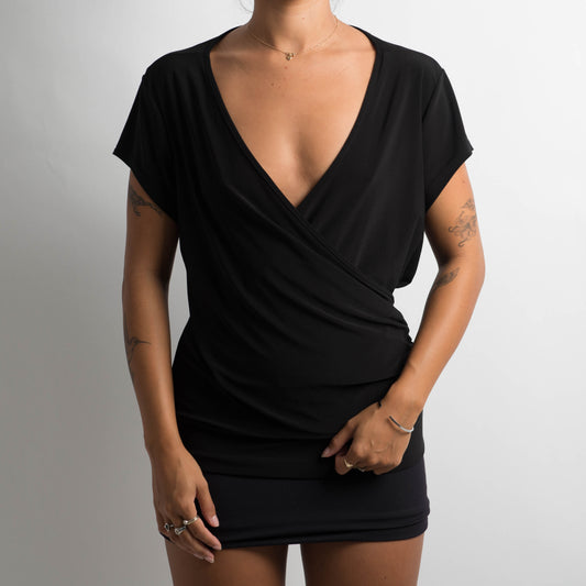 BLACK CROSS OVER FRONT TOP