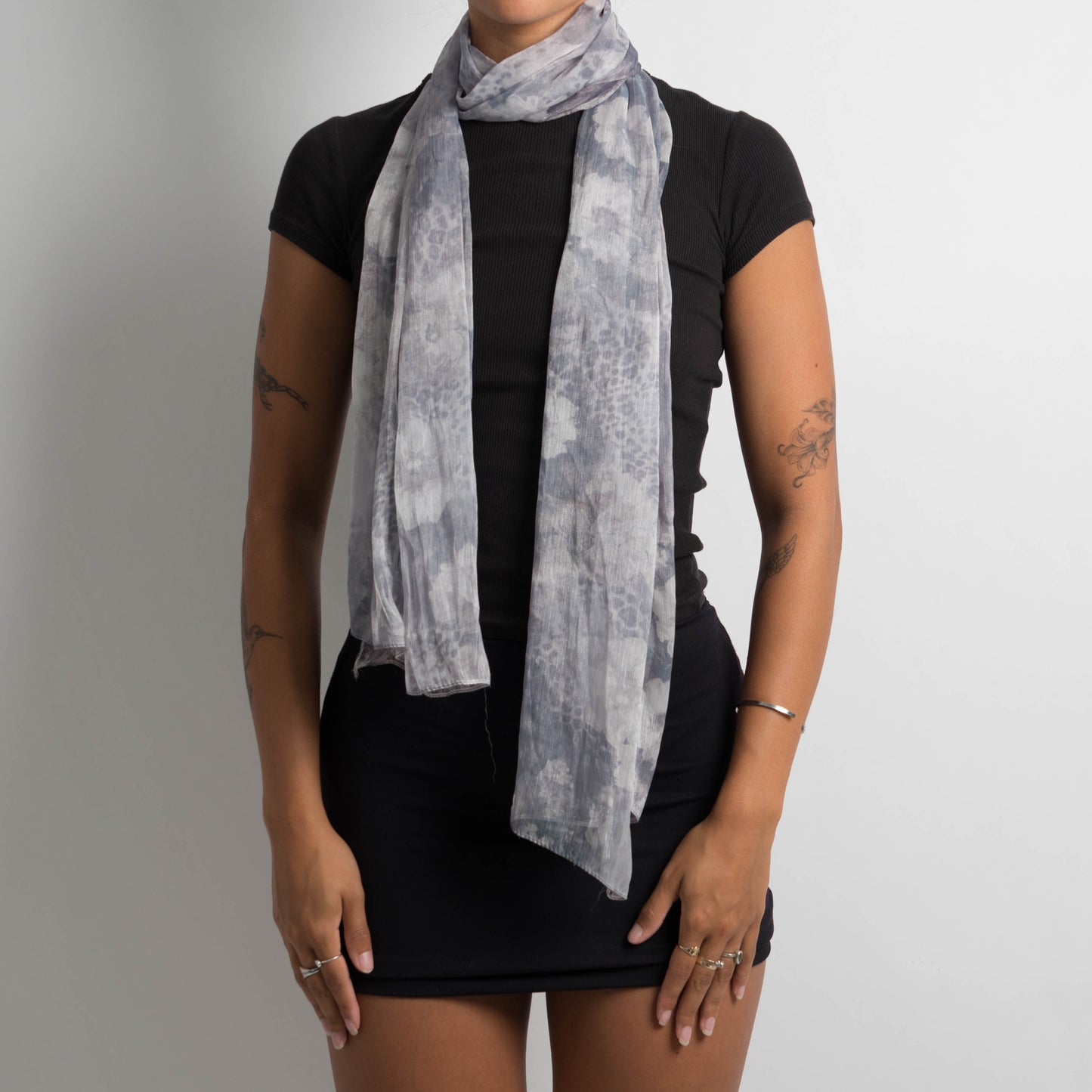 GREY SHEER SCARF