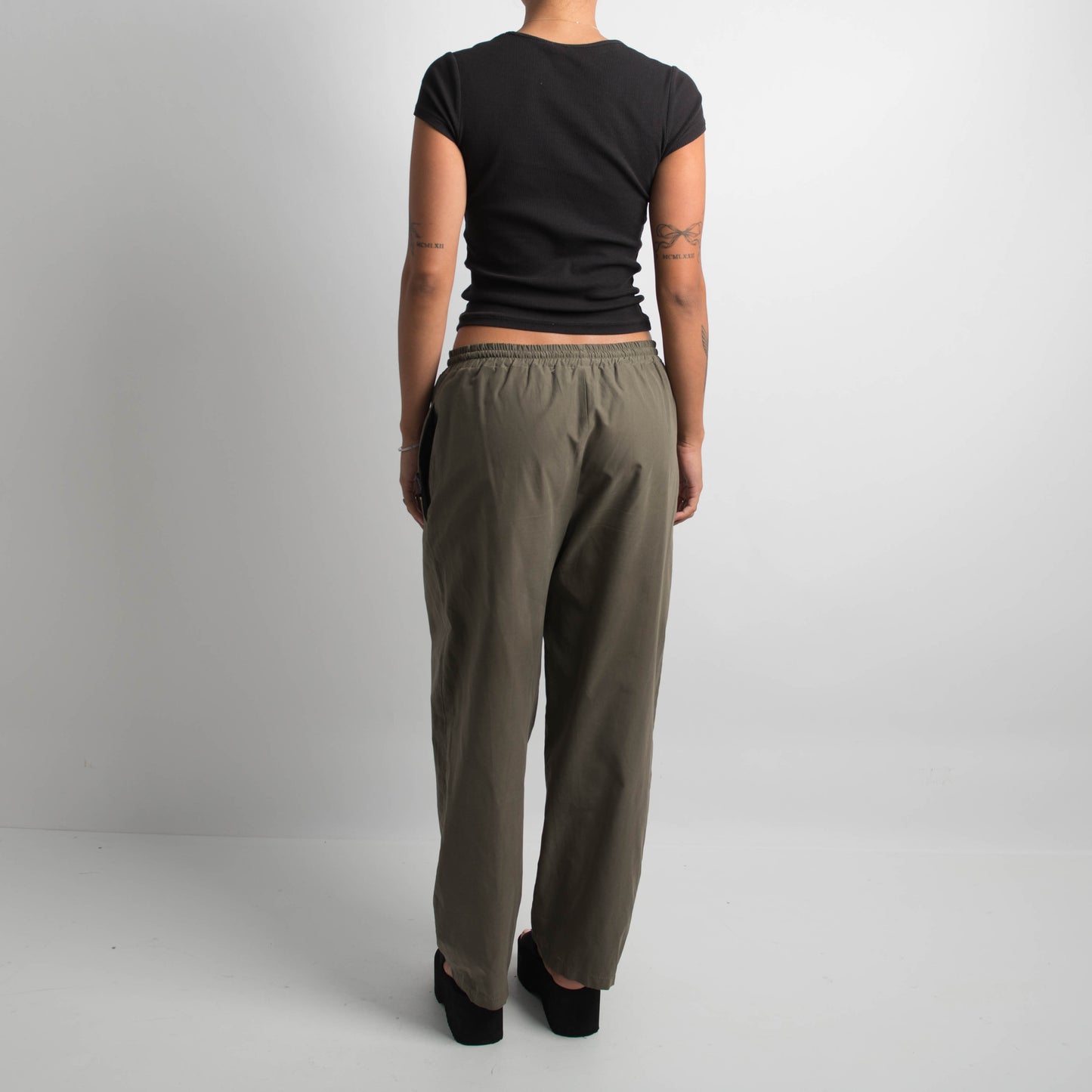 KHAKI NYLON PANTS