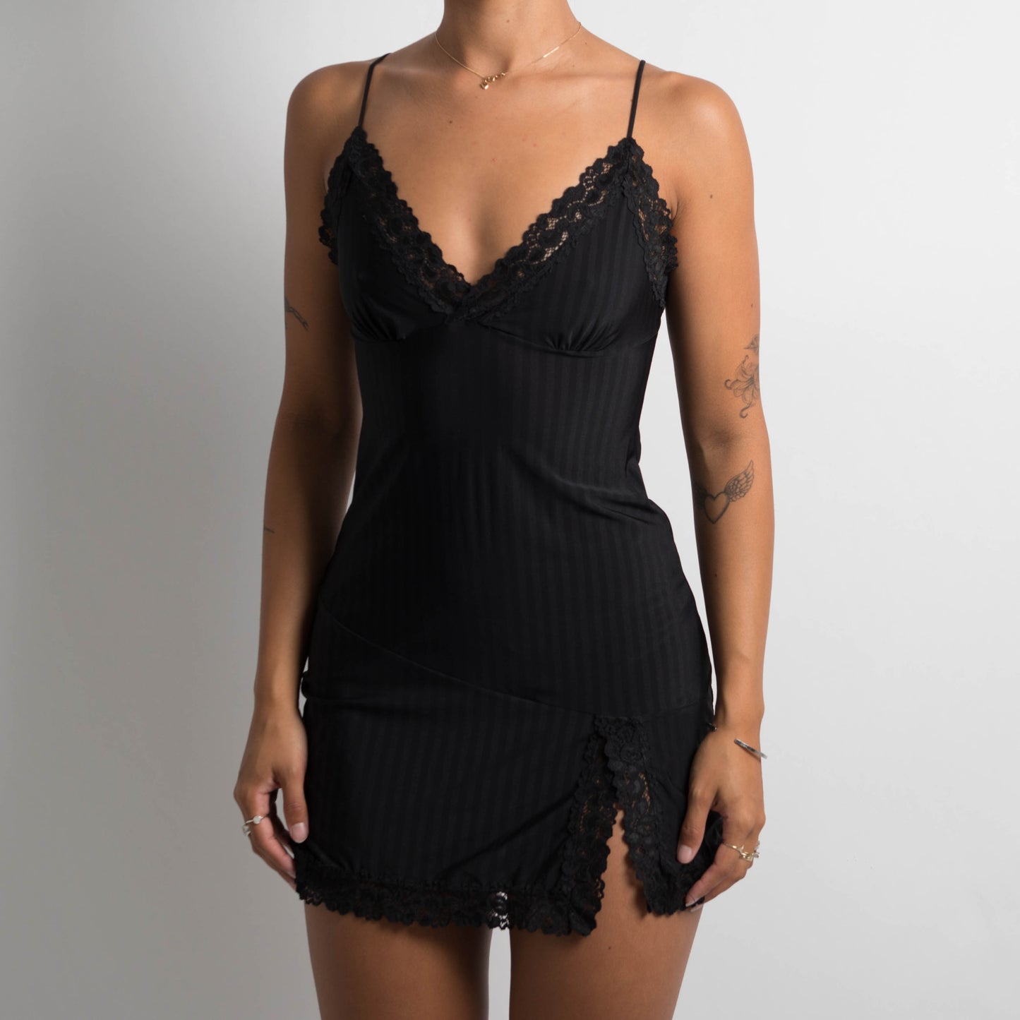 BLACK SLINKY CHEMISE