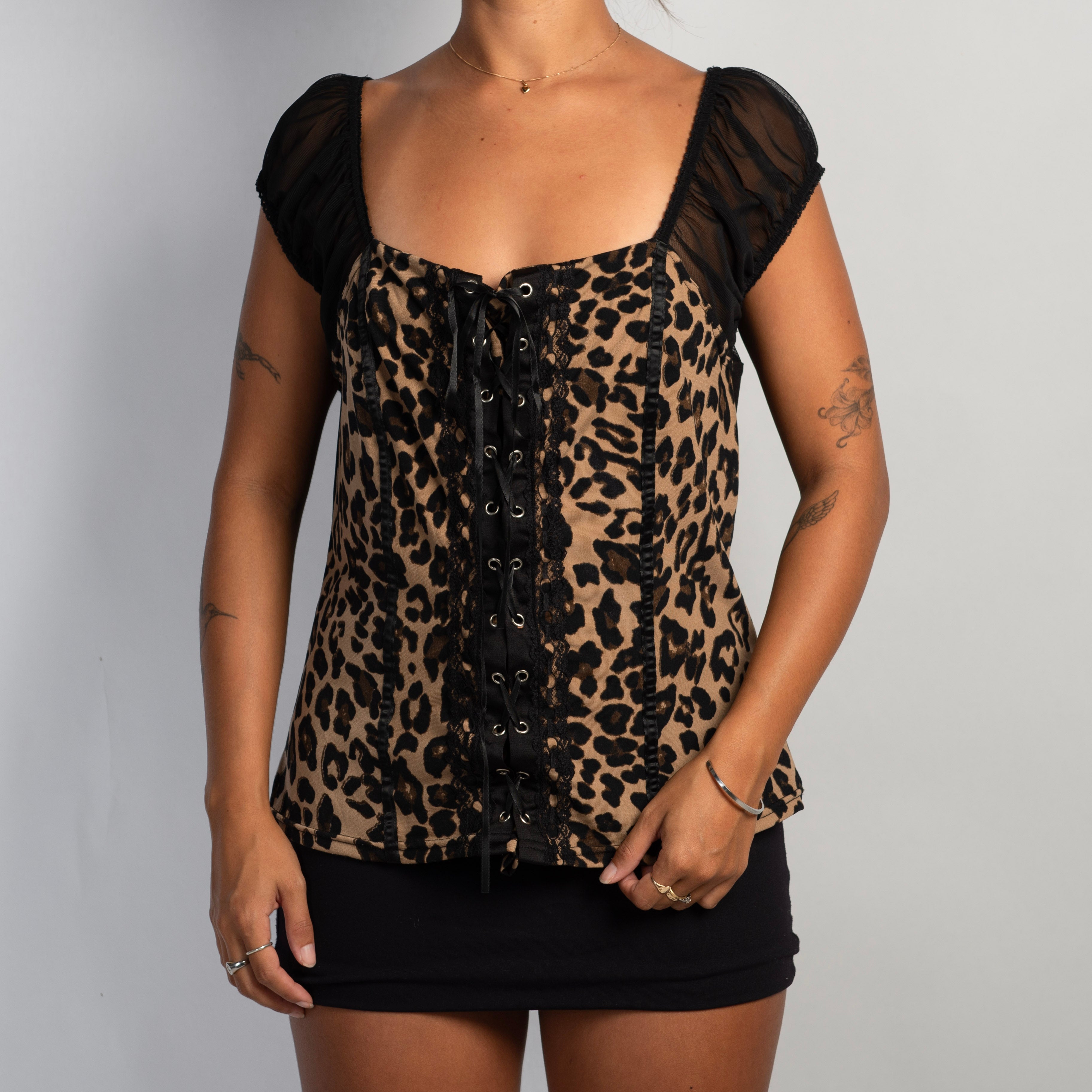 ANIMAL PRINT LACE UP TOP